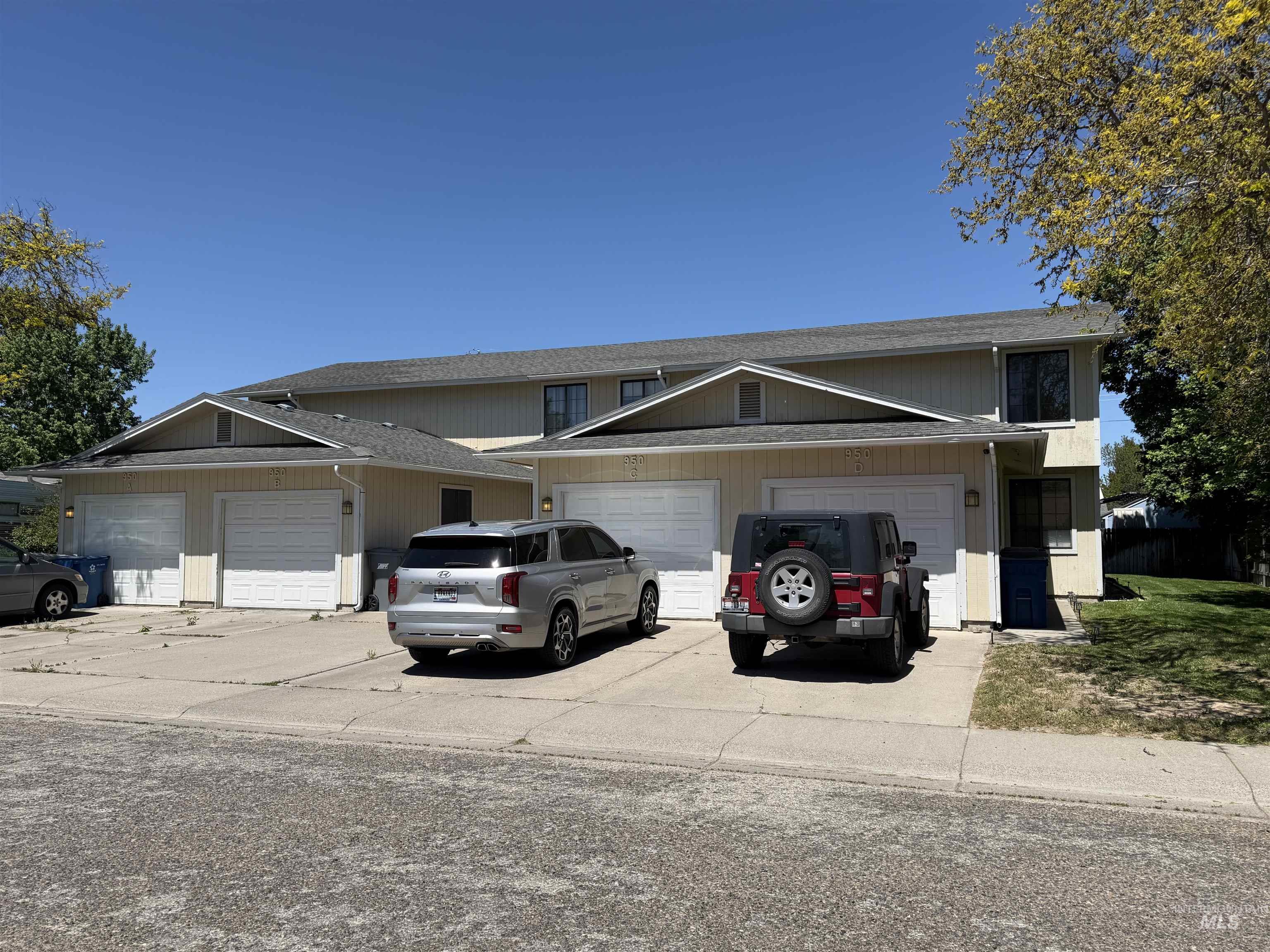 950 Terrell, Mountain Home, Idaho 83647, 2 Bedrooms, 1.5 Bathrooms, Residential Income For Sale, Price $649,900, 98990927
