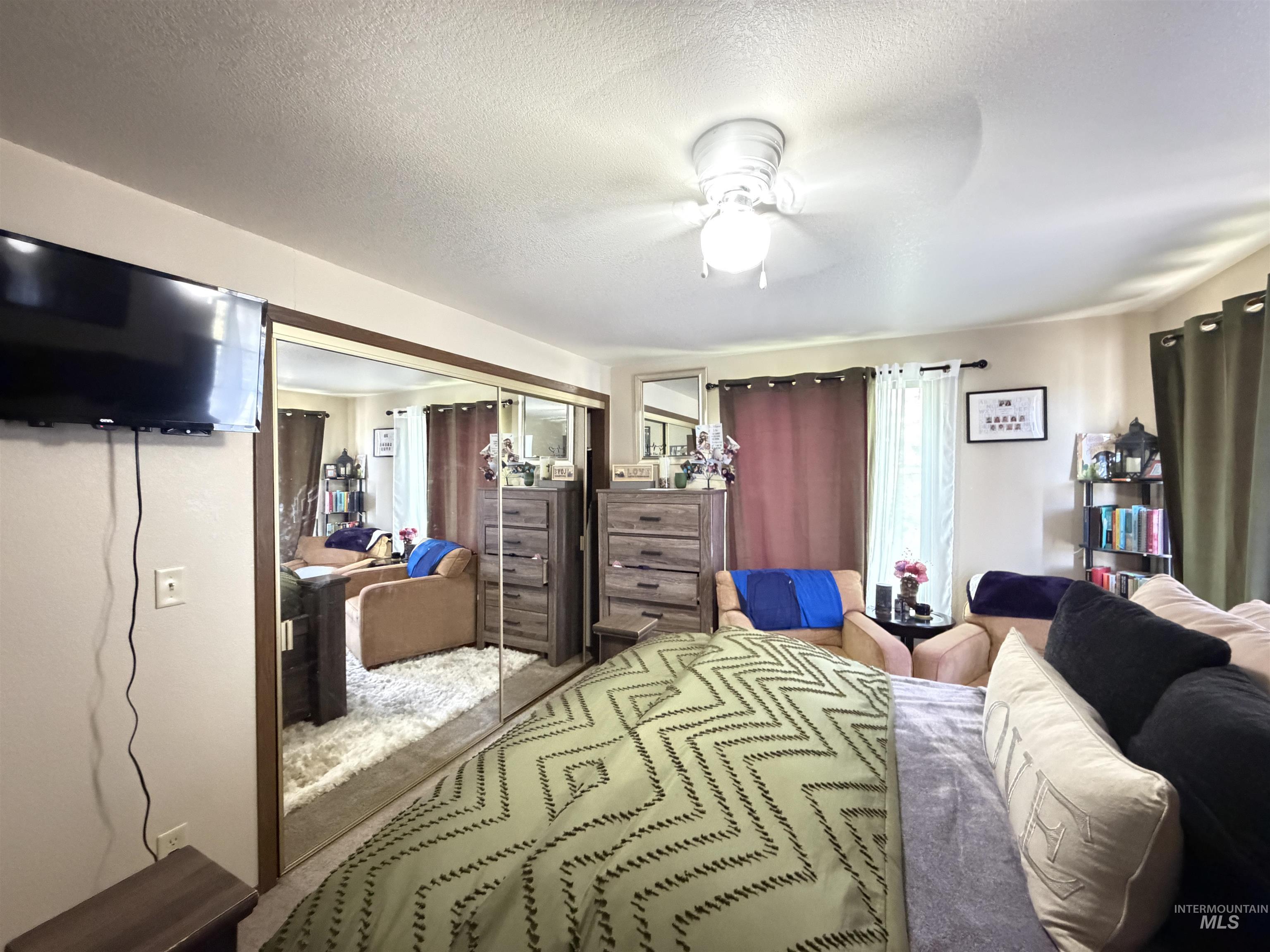 950 Terrell, Mountain Home, Idaho 83647, 2 Bedrooms, 1.5 Bathrooms, Residential Income For Sale, Price $649,900, 98990927