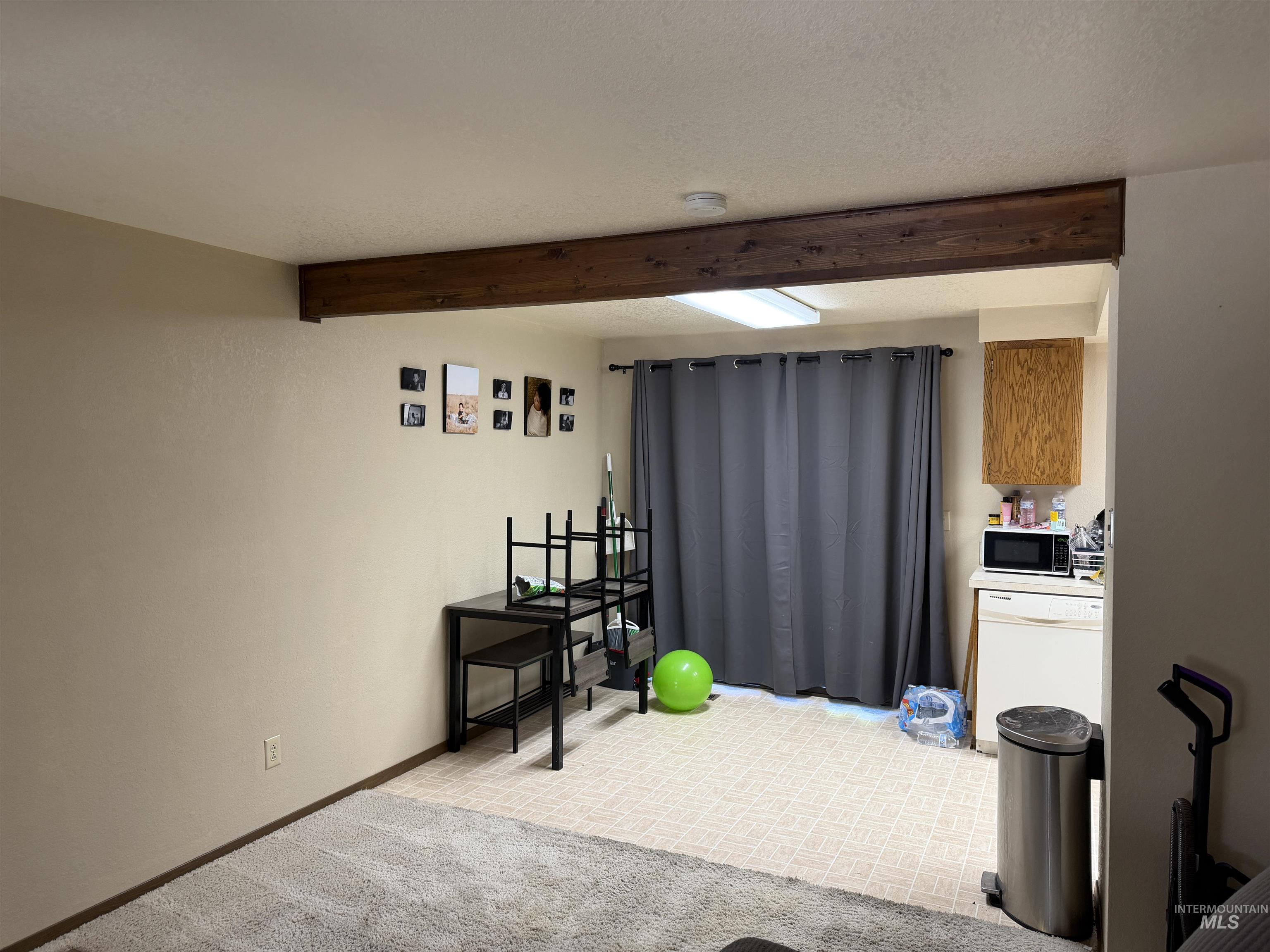 950 Terrell, Mountain Home, Idaho 83647, 2 Bedrooms, 1.5 Bathrooms, Residential Income For Sale, Price $649,900, 98990927