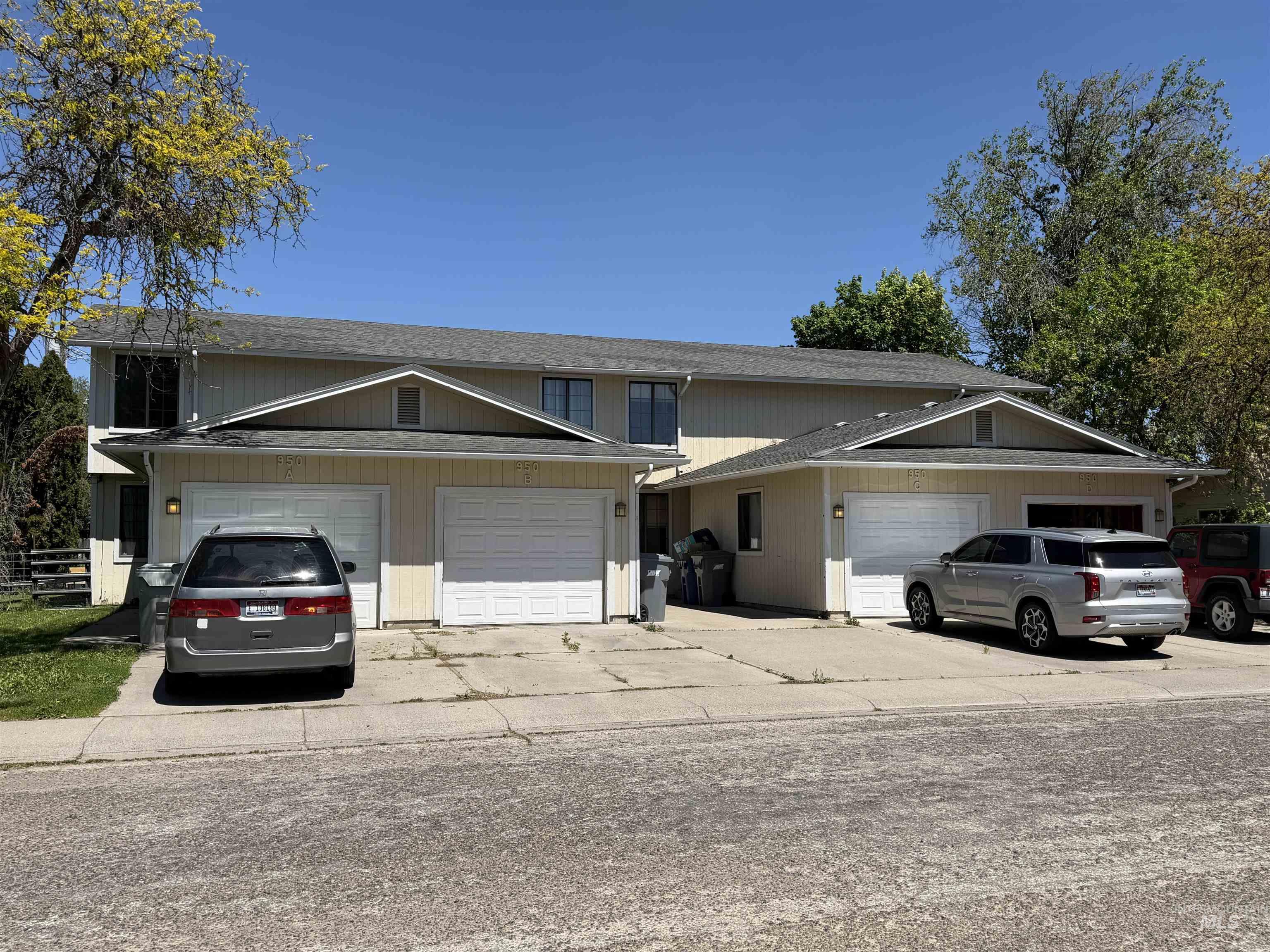 950 Terrell, Mountain Home, Idaho 83647, 2 Bedrooms, 1.5 Bathrooms, Residential Income For Sale, Price $649,900, 98990927