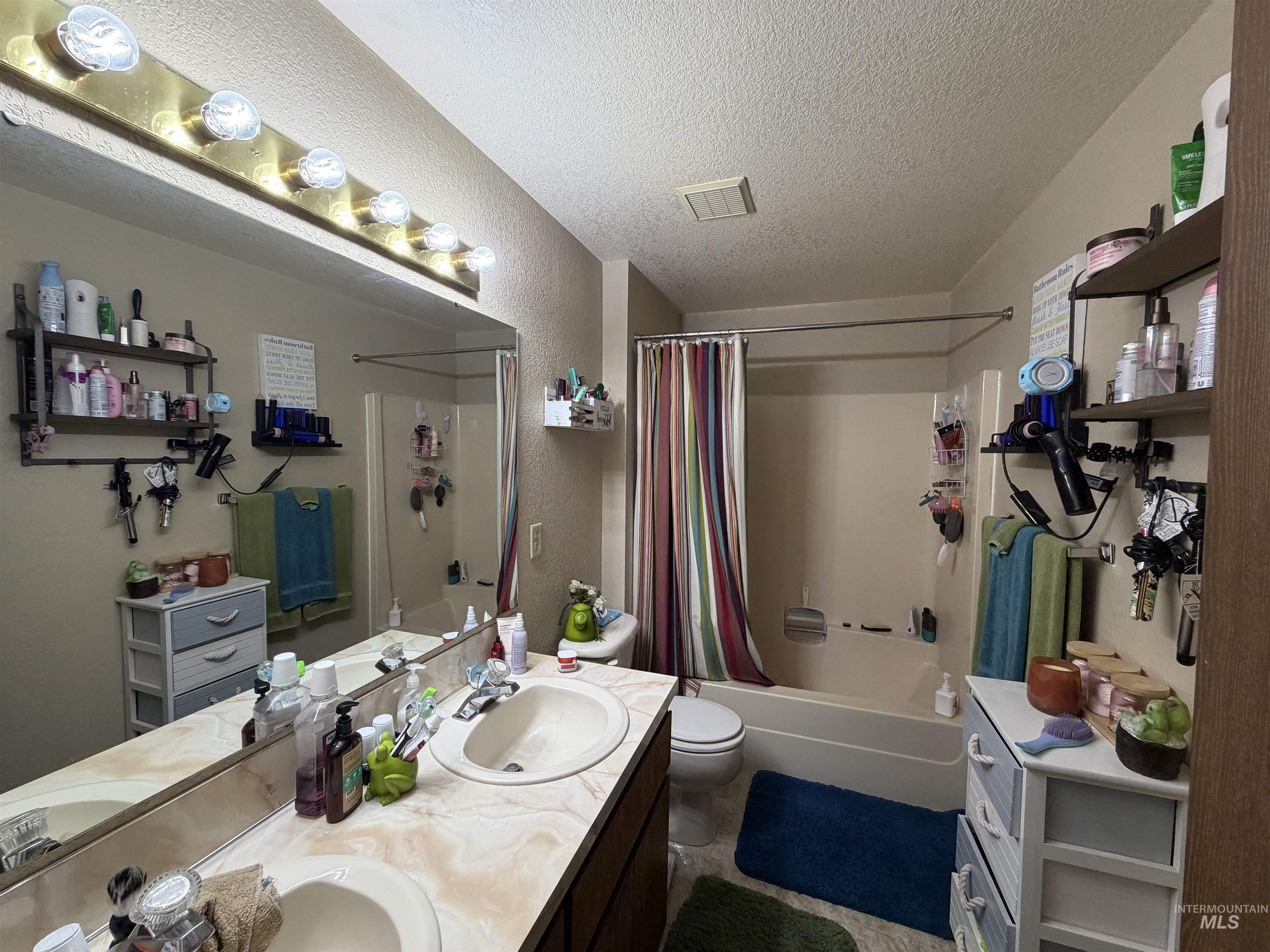 950 Terrell, Mountain Home, Idaho 83647, 2 Bedrooms, 1.5 Bathrooms, Residential Income For Sale, Price $649,900, 98990927