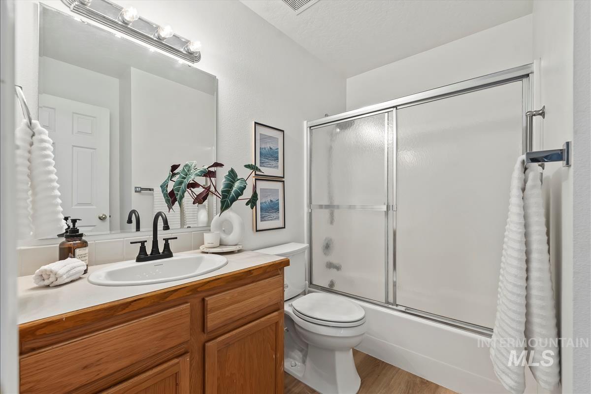 221 N Jefferson St, Nampa, Idaho 83651, 3 Bedrooms, 2 Bathrooms, Residential For Sale, Price $435,000, 98990928