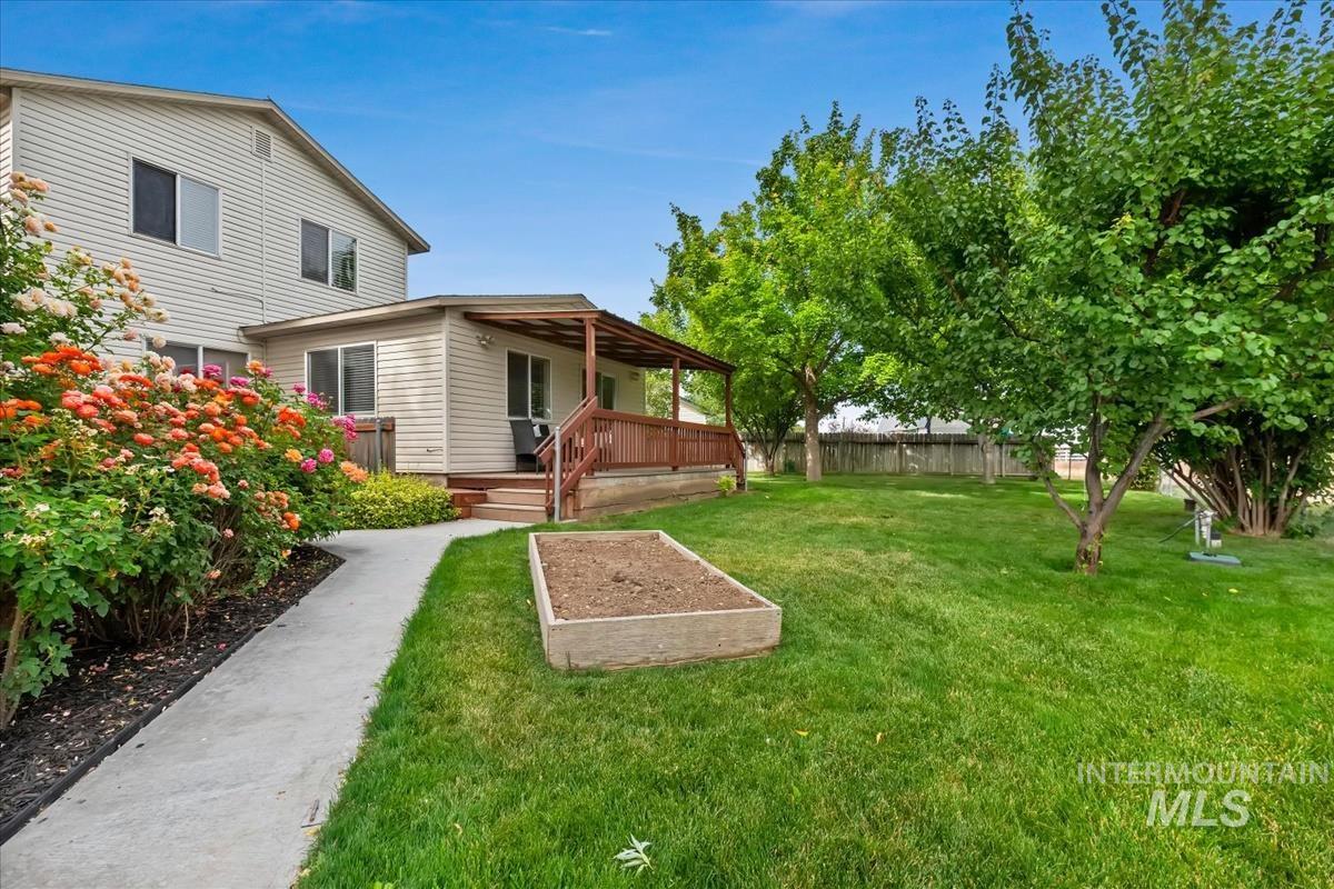 221 N Jefferson St, Nampa, Idaho 83651, 3 Bedrooms, 2 Bathrooms, Residential For Sale, Price $435,000, 98990928