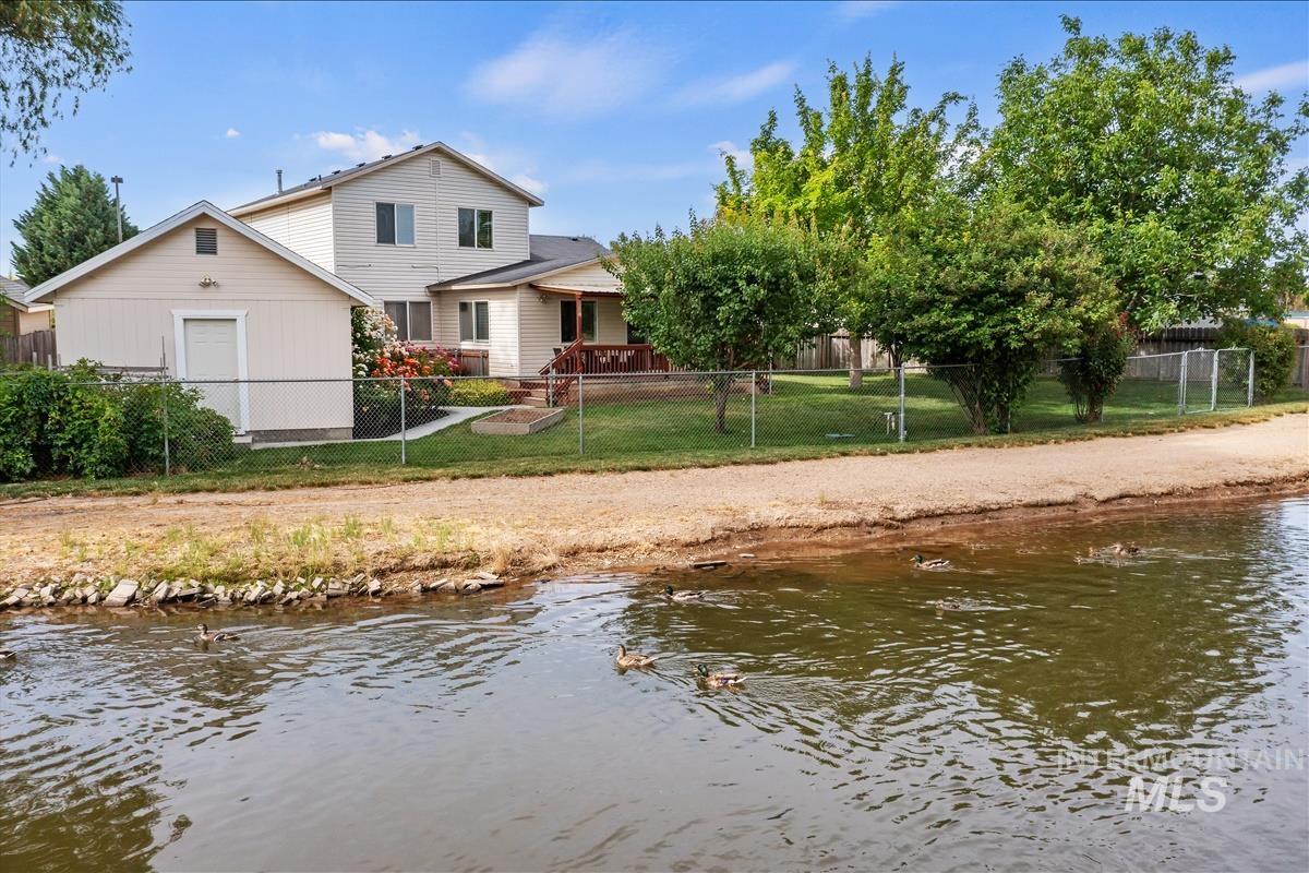 221 N Jefferson St, Nampa, Idaho 83651, 3 Bedrooms, 2 Bathrooms, Residential For Sale, Price $435,000, 98990928