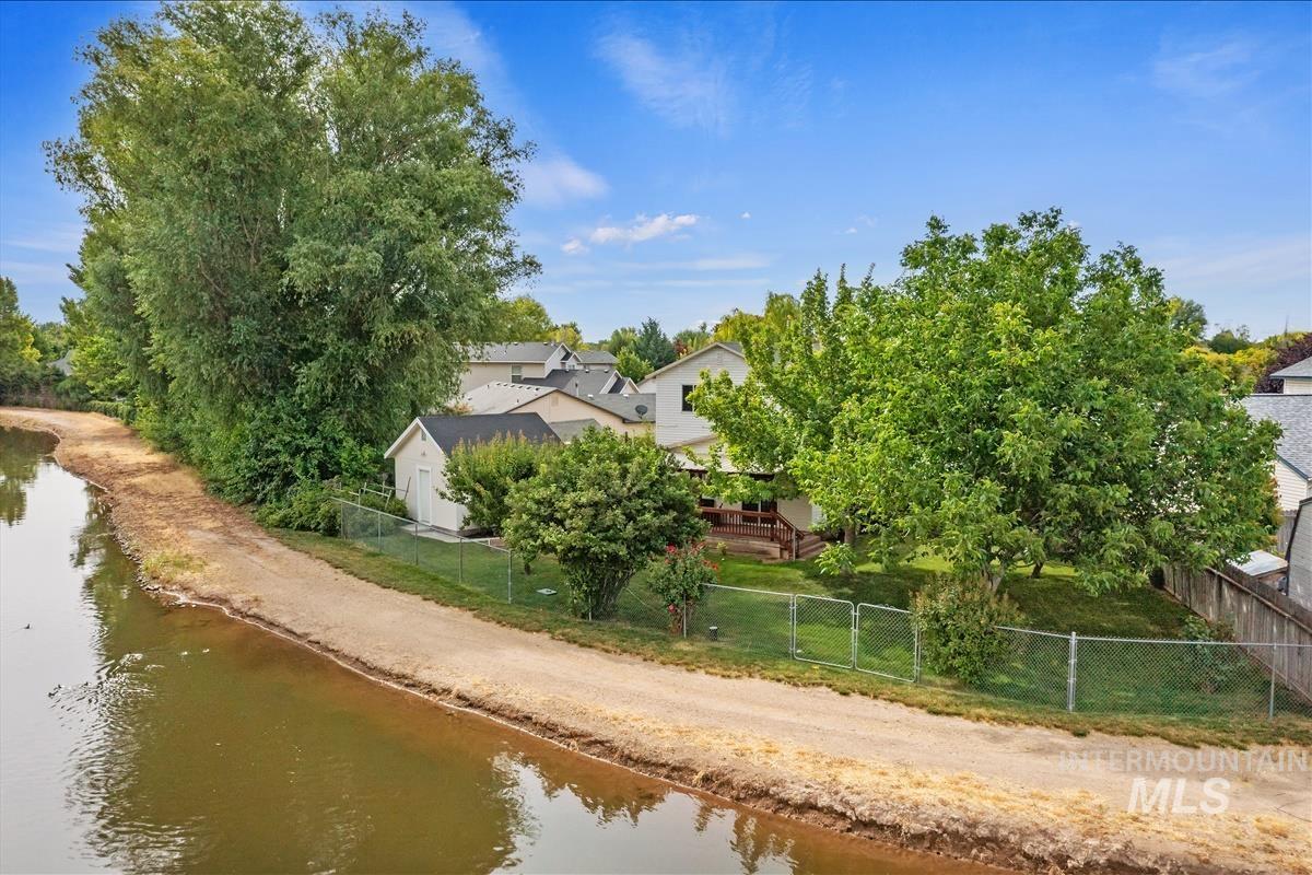 221 N Jefferson St, Nampa, Idaho 83651, 3 Bedrooms, 2 Bathrooms, Residential For Sale, Price $435,000, 98990928