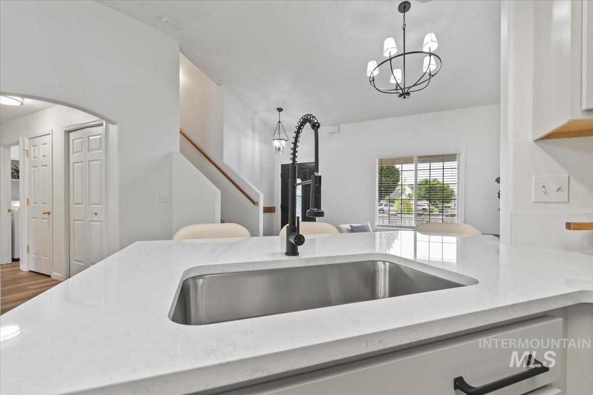 221 N Jefferson St, Nampa, Idaho 83651, 3 Bedrooms, 2 Bathrooms, Residential For Sale, Price $435,000, 98990928