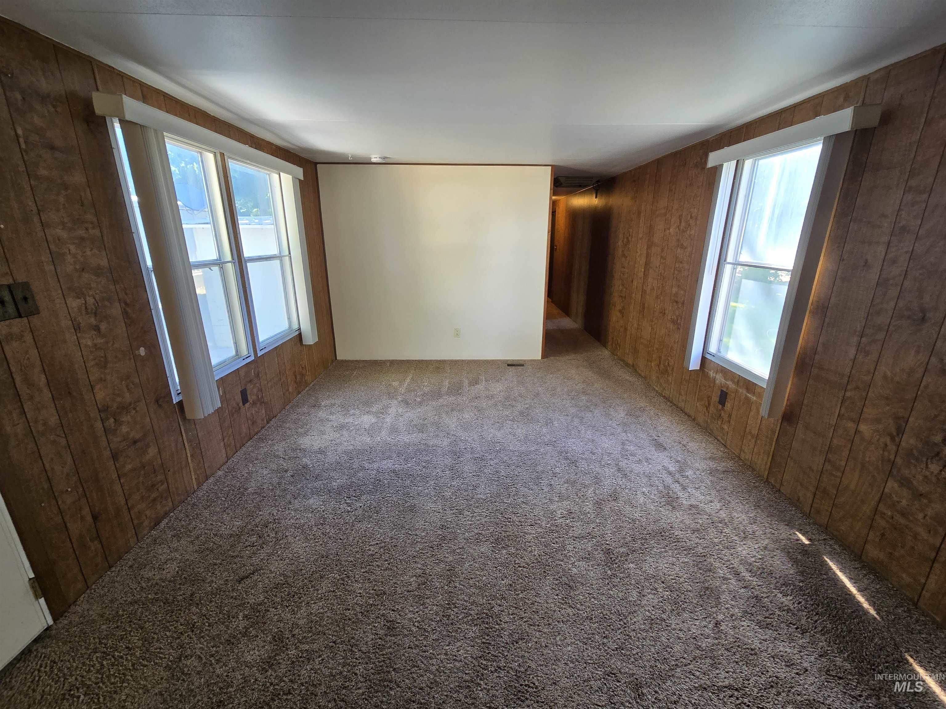 198 South Hills Rd, Twin Falls, Idaho 83301, 2 Bedrooms, 1 Bathroom, Residential For Sale, Price $39,000, 98990929