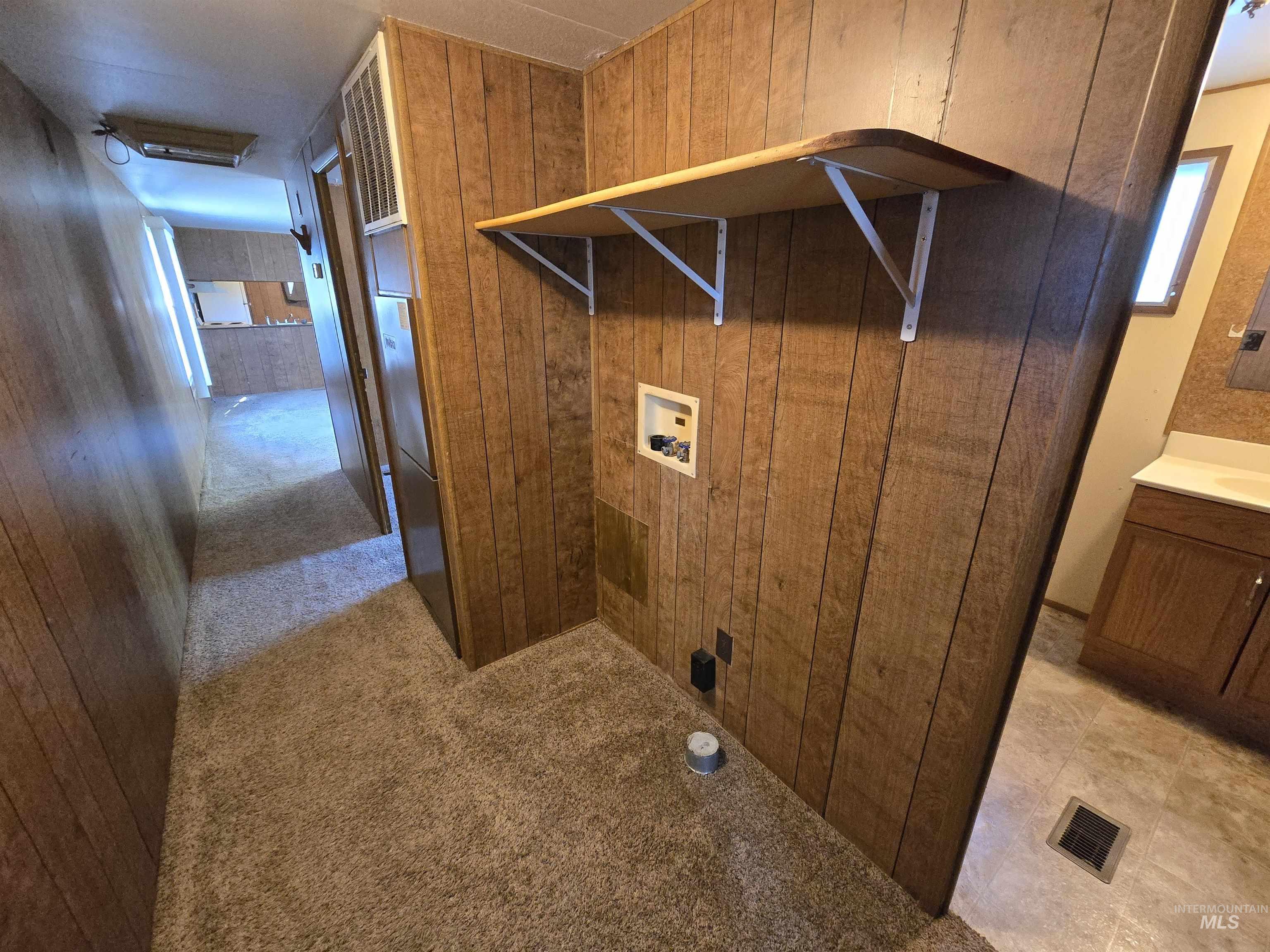 198 South Hills Rd, Twin Falls, Idaho 83301, 2 Bedrooms, 1 Bathroom, Residential For Sale, Price $39,000, 98990929