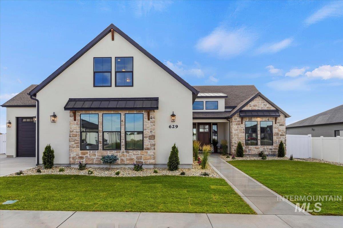 629 Moonbeam Way, Twin Falls, Idaho 83301-8434, 4 Bedrooms, 3.5 Bathrooms, Residential For Sale, Price $699,900, 98990930