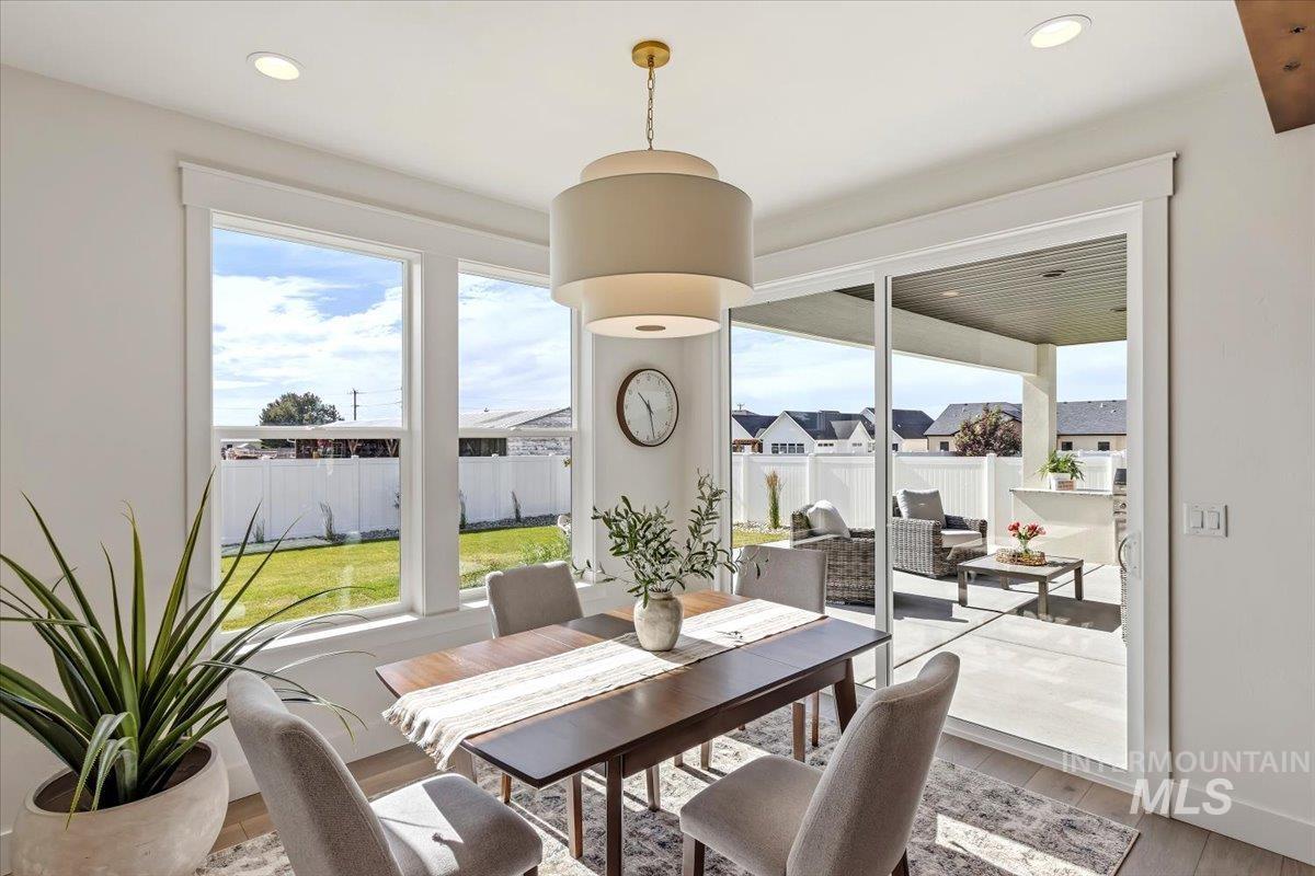 629 Moonbeam Way, Twin Falls, Idaho 83301-8434, 4 Bedrooms, 3.5 Bathrooms, Residential For Sale, Price $699,900, 98990930