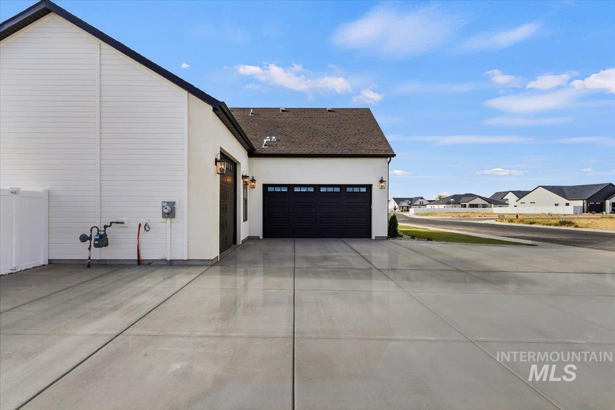 629 Moonbeam Way, Twin Falls, Idaho 83301-8434, 4 Bedrooms, 3.5 Bathrooms, Residential For Sale, Price $699,900, 98990930