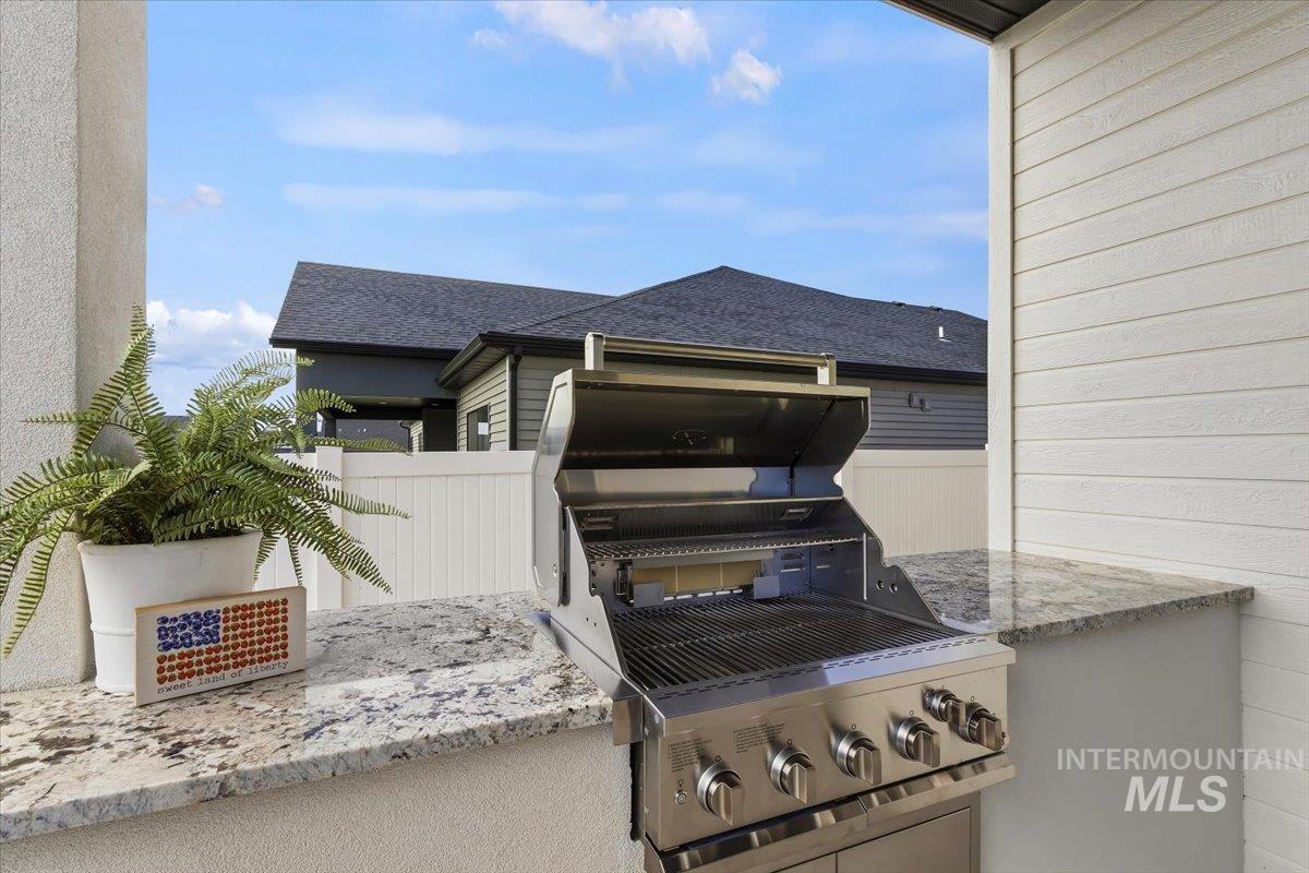 629 Moonbeam Way, Twin Falls, Idaho 83301-8434, 4 Bedrooms, 3.5 Bathrooms, Residential For Sale, Price $699,900, 98990930