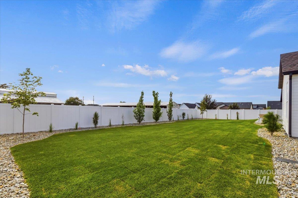 629 Moonbeam Way, Twin Falls, Idaho 83301-8434, 4 Bedrooms, 3.5 Bathrooms, Residential For Sale, Price $699,900, 98990930
