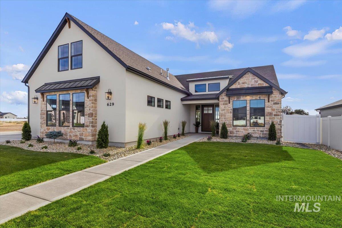 629 Moonbeam Way, Twin Falls, Idaho 83301-8434, 4 Bedrooms, 3.5 Bathrooms, Residential For Sale, Price $699,900, 98990930