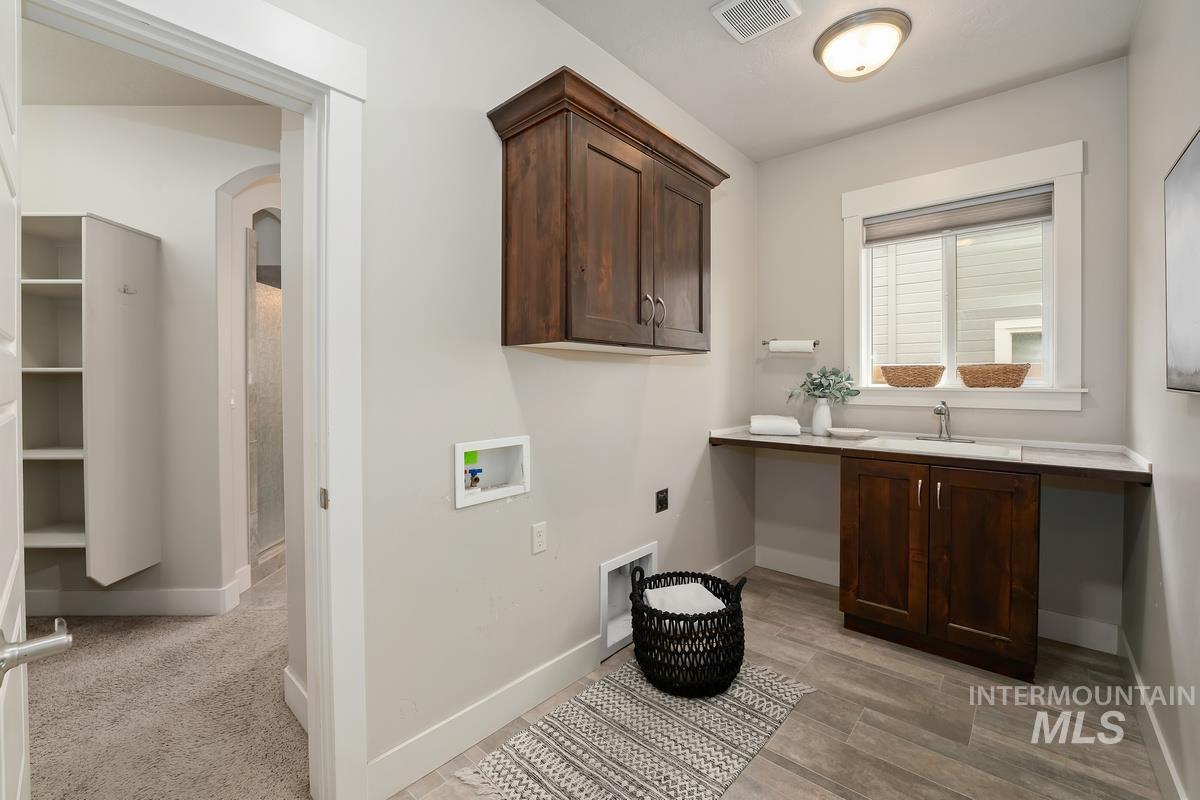6442 S Palesa Way, Boise, Idaho 83709, 3 Bedrooms, 2 Bathrooms, Residential For Sale, Price $495,000, 98990931