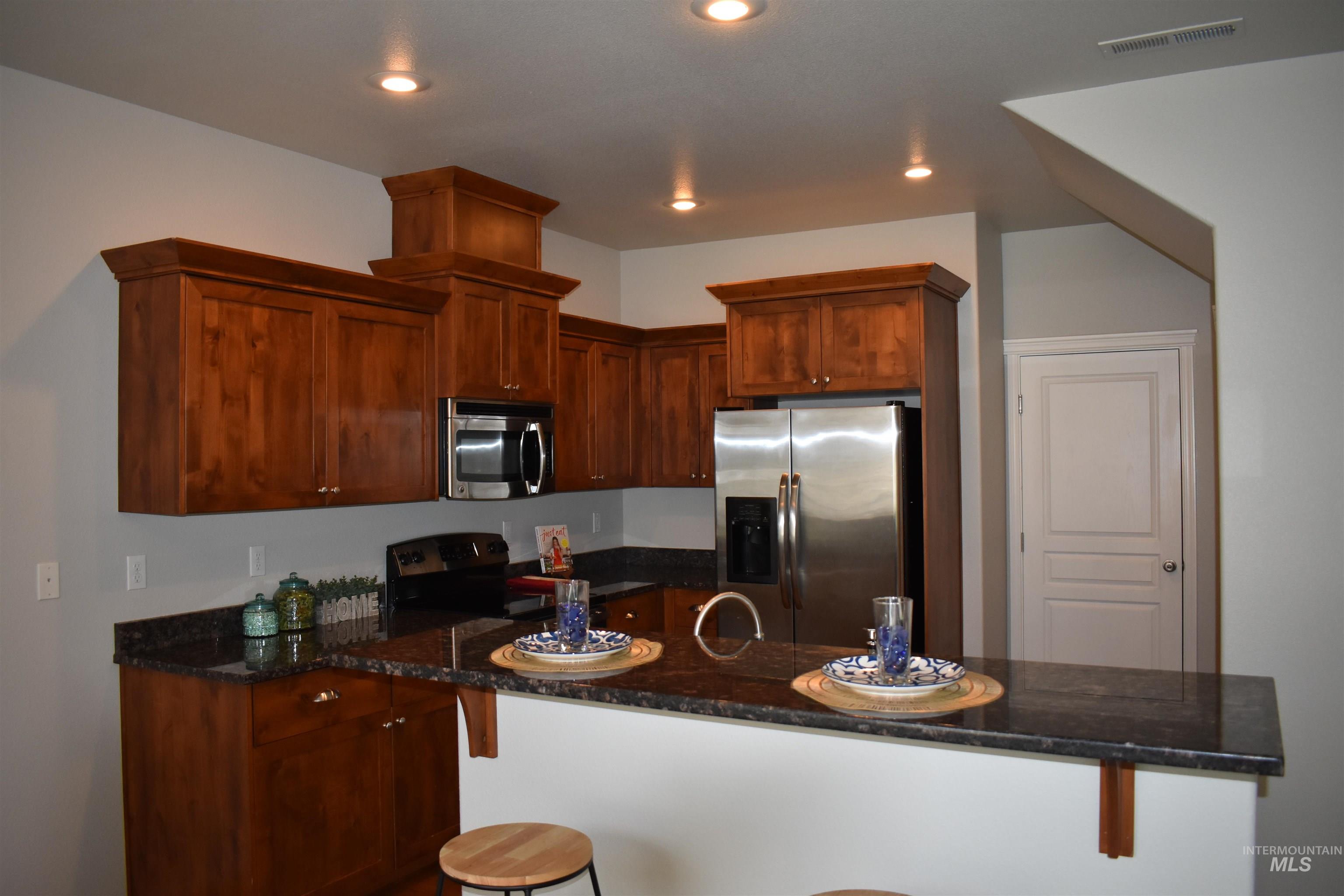 8722 W Pine Nut Lane, Boise, Idaho 83709, 3 Bedrooms, 2.5 Bathrooms, Residential For Sale, Price $395,000, 98990933