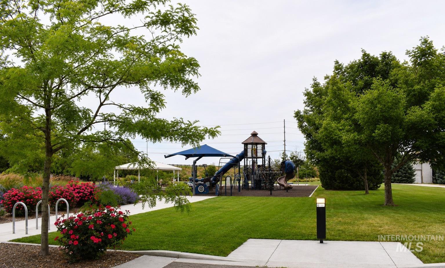 8722 W Pine Nut Lane, Boise, Idaho 83709, 3 Bedrooms, 2.5 Bathrooms, Residential For Sale, Price $395,000, 98990933