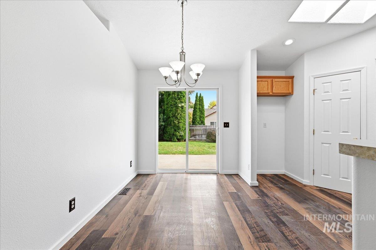 702 W Crimson Loop, Nampa, Idaho 83686, 3 Bedrooms, 2 Bathrooms, Residential For Sale, Price $365,000,MLS 98990938