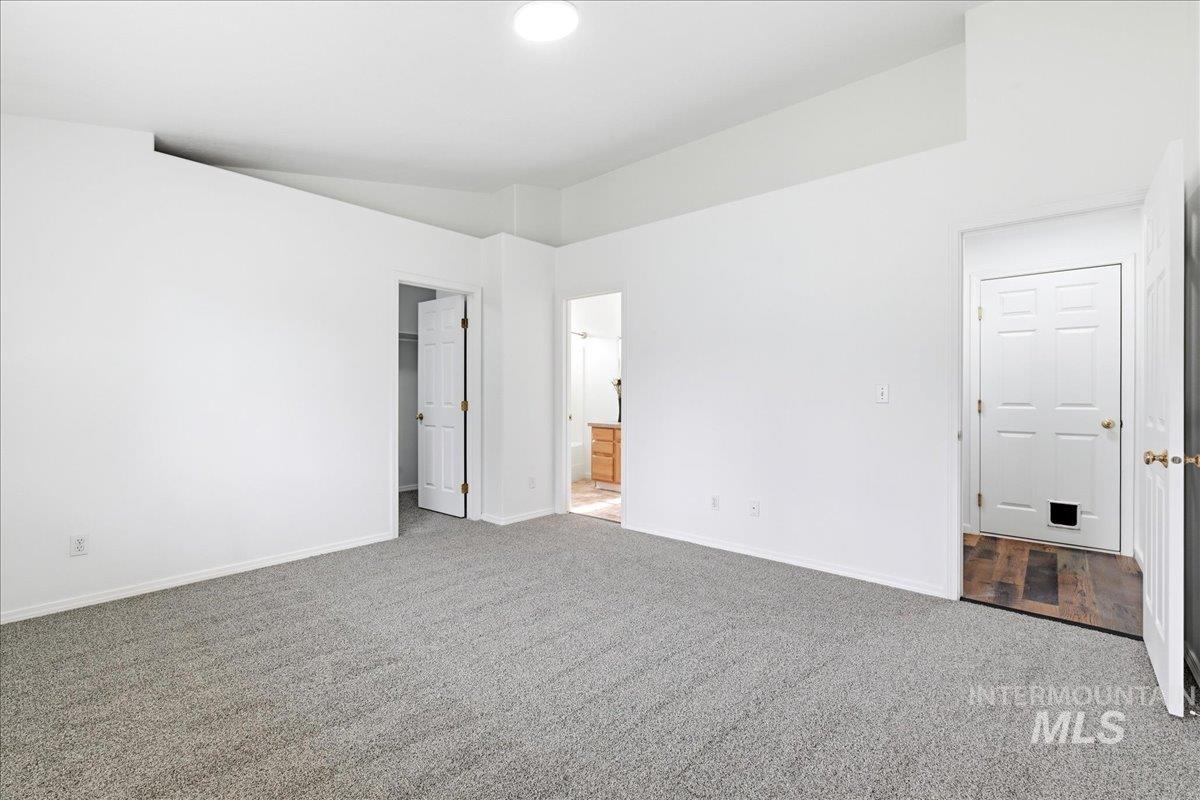 702 W Crimson Loop, Nampa, Idaho 83686, 3 Bedrooms, 2 Bathrooms, Residential For Sale, Price $365,000,MLS 98990938