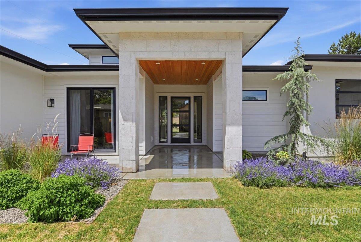 2601 S Greenwood Circle, Boise, Idaho 83706, 4 Bedrooms, 2.5 Bathrooms, Residential For Sale, Price $1,150,000, 98990940