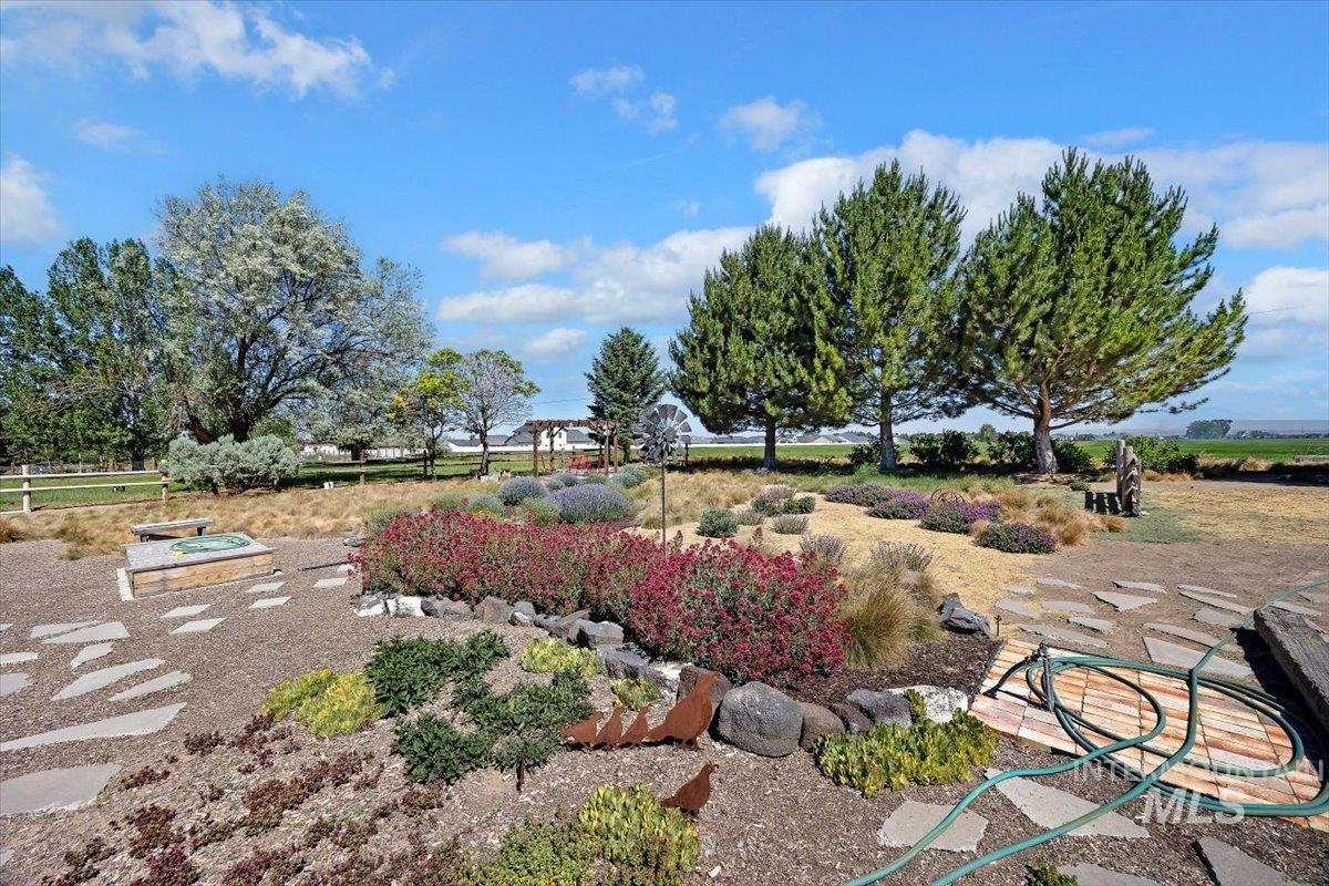 3237 Highlawn Drive, Twin Falls, Idaho 83301, 4 Bedrooms, 3 Bathrooms, Residential For Sale, Price $625,000, 98990941