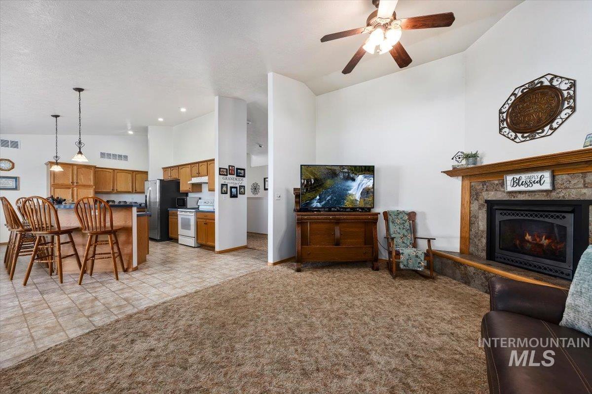 3237 Highlawn Drive, Twin Falls, Idaho 83301, 4 Bedrooms, 3 Bathrooms, Residential For Sale, Price $625,000, 98990941
