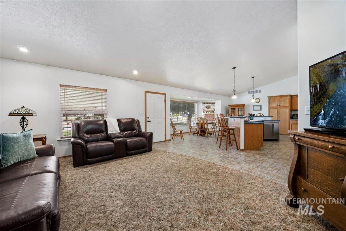 3237 Highlawn Drive, Twin Falls, Idaho 83301, 4 Bedrooms, 3 Bathrooms, Residential For Sale, Price $625,000, 98990941