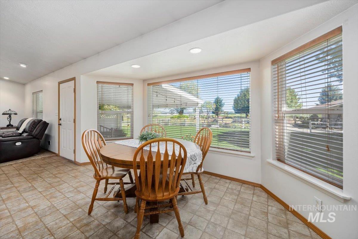 3237 Highlawn Drive, Twin Falls, Idaho 83301, 4 Bedrooms, 3 Bathrooms, Residential For Sale, Price $625,000, 98990941