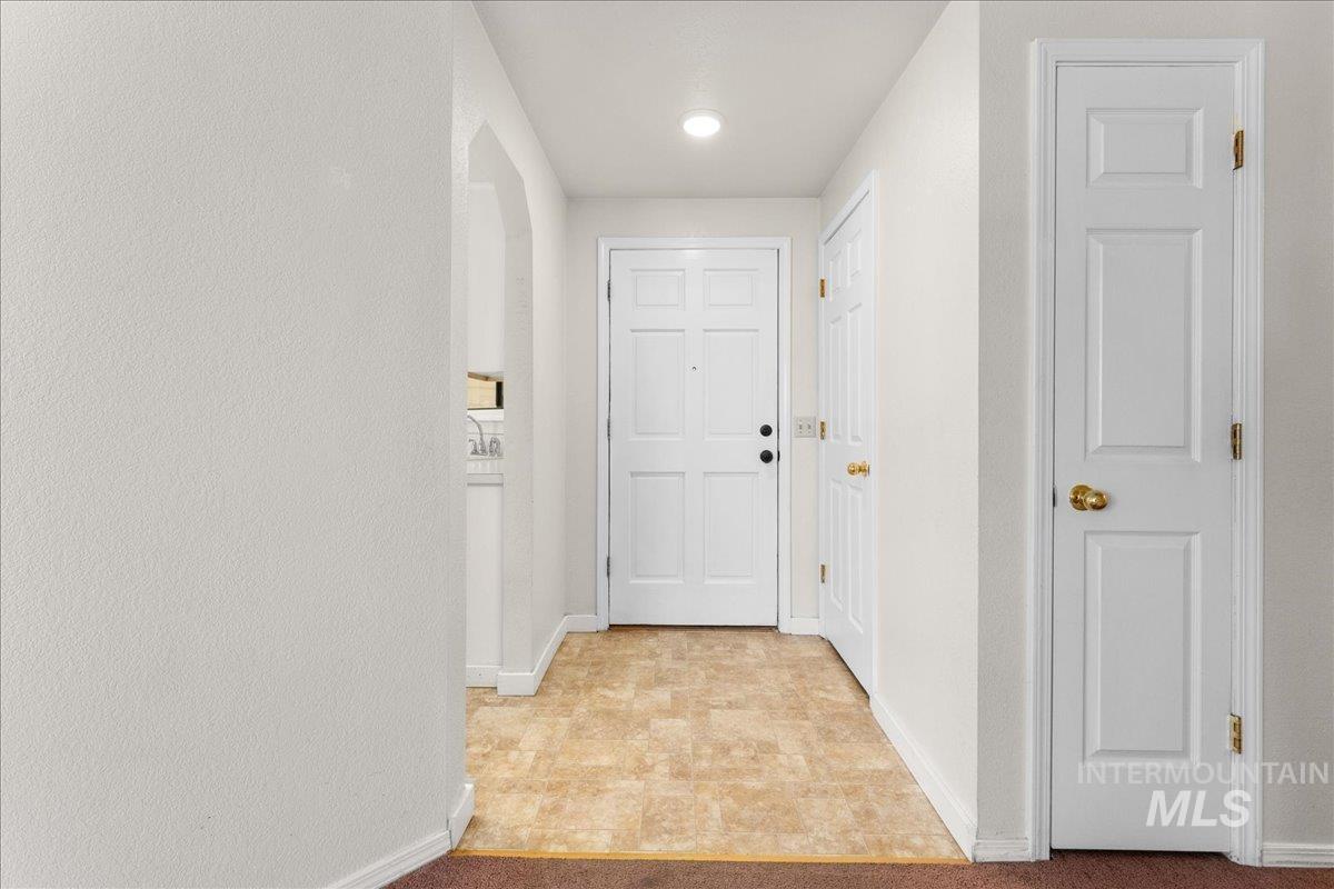 2829 N Citrus Pl, Boise, Idaho 83713, 3 Bedrooms, 2 Bathrooms, Residential For Sale, Price $375,000, 98990942
