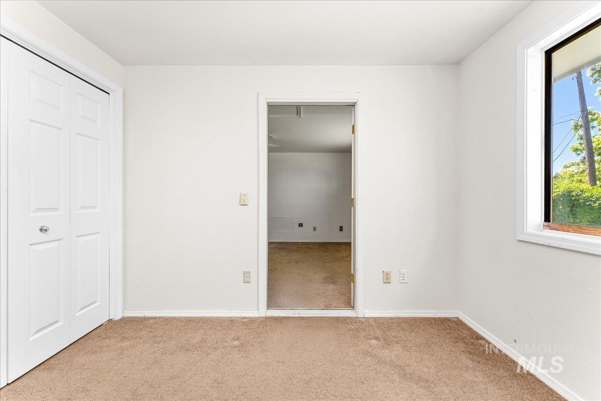 2829 N Citrus Pl, Boise, Idaho 83713, 3 Bedrooms, 2 Bathrooms, Residential For Sale, Price $375,000, 98990942