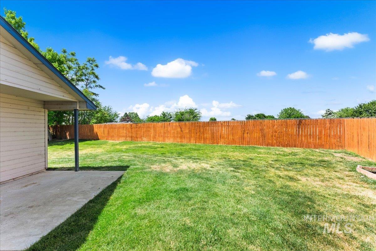 2829 N Citrus Pl, Boise, Idaho 83713, 3 Bedrooms, 2 Bathrooms, Residential For Sale, Price $375,000, 98990942