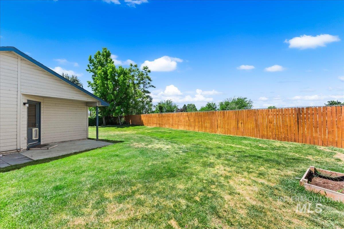 2829 N Citrus Pl, Boise, Idaho 83713, 3 Bedrooms, 2 Bathrooms, Residential For Sale, Price $375,000, 98990942