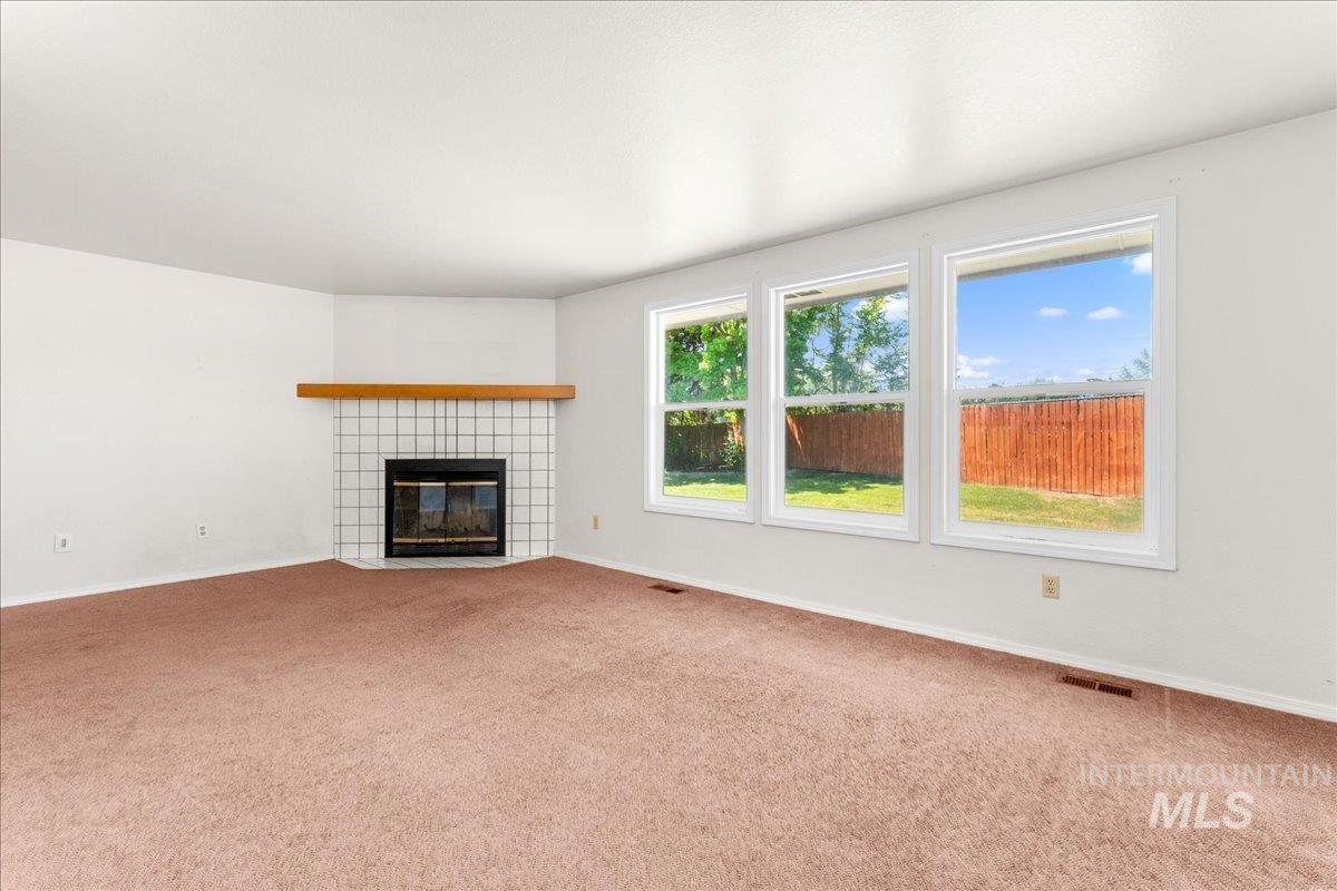 2829 N Citrus Pl, Boise, Idaho 83713, 3 Bedrooms, 2 Bathrooms, Residential For Sale, Price $375,000, 98990942