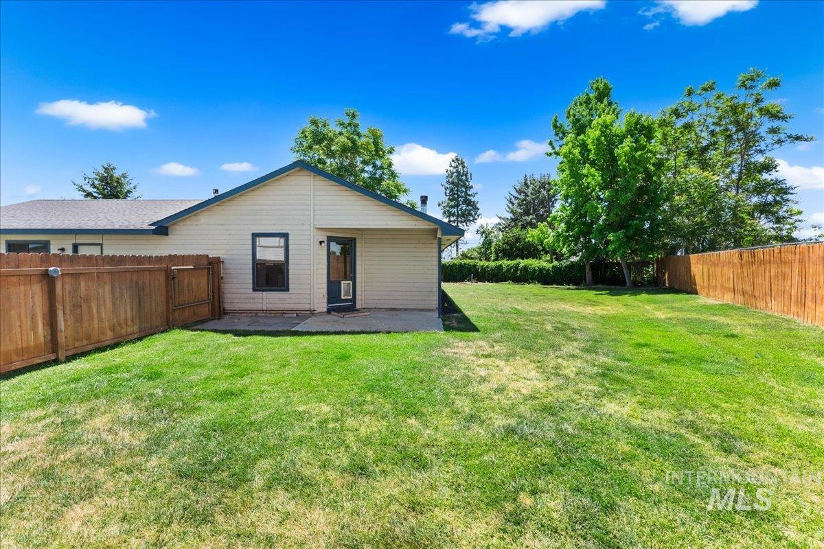 2829 N Citrus Pl, Boise, Idaho 83713, 3 Bedrooms, 2 Bathrooms, Residential For Sale, Price $375,000, 98990942