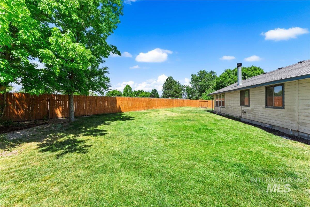 2829 N Citrus Pl, Boise, Idaho 83713, 3 Bedrooms, 2 Bathrooms, Residential For Sale, Price $375,000, 98990942