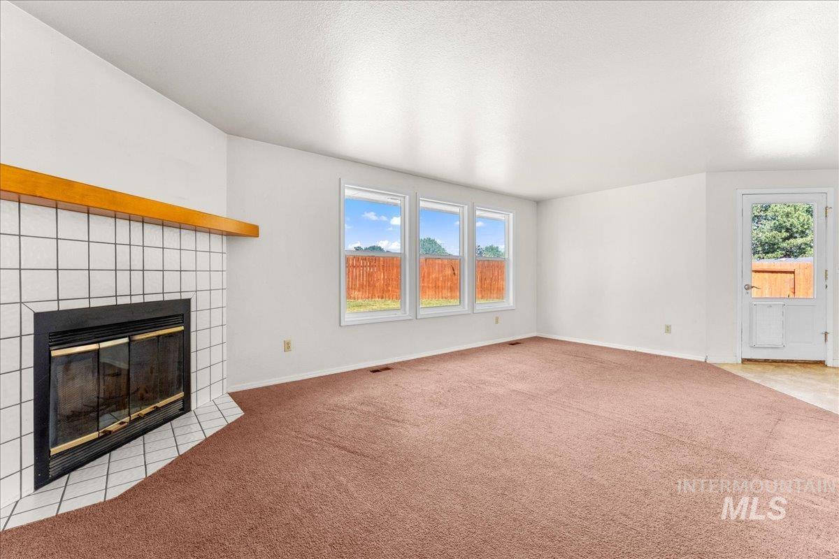 2829 N Citrus Pl, Boise, Idaho 83713, 3 Bedrooms, 2 Bathrooms, Residential For Sale, Price $375,000, 98990942
