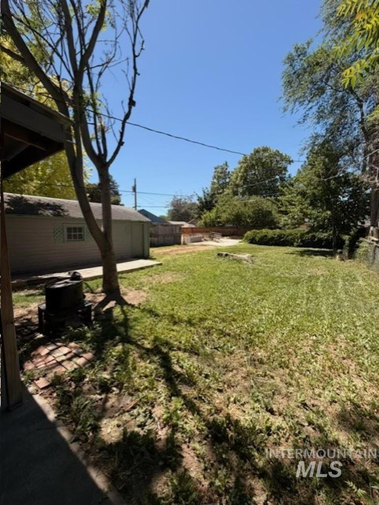 87 S Canyon St, Nampa, Idaho 83651, 2 Bedrooms, 1 Bathroom, Residential For Sale, Price $229,900, 98990943