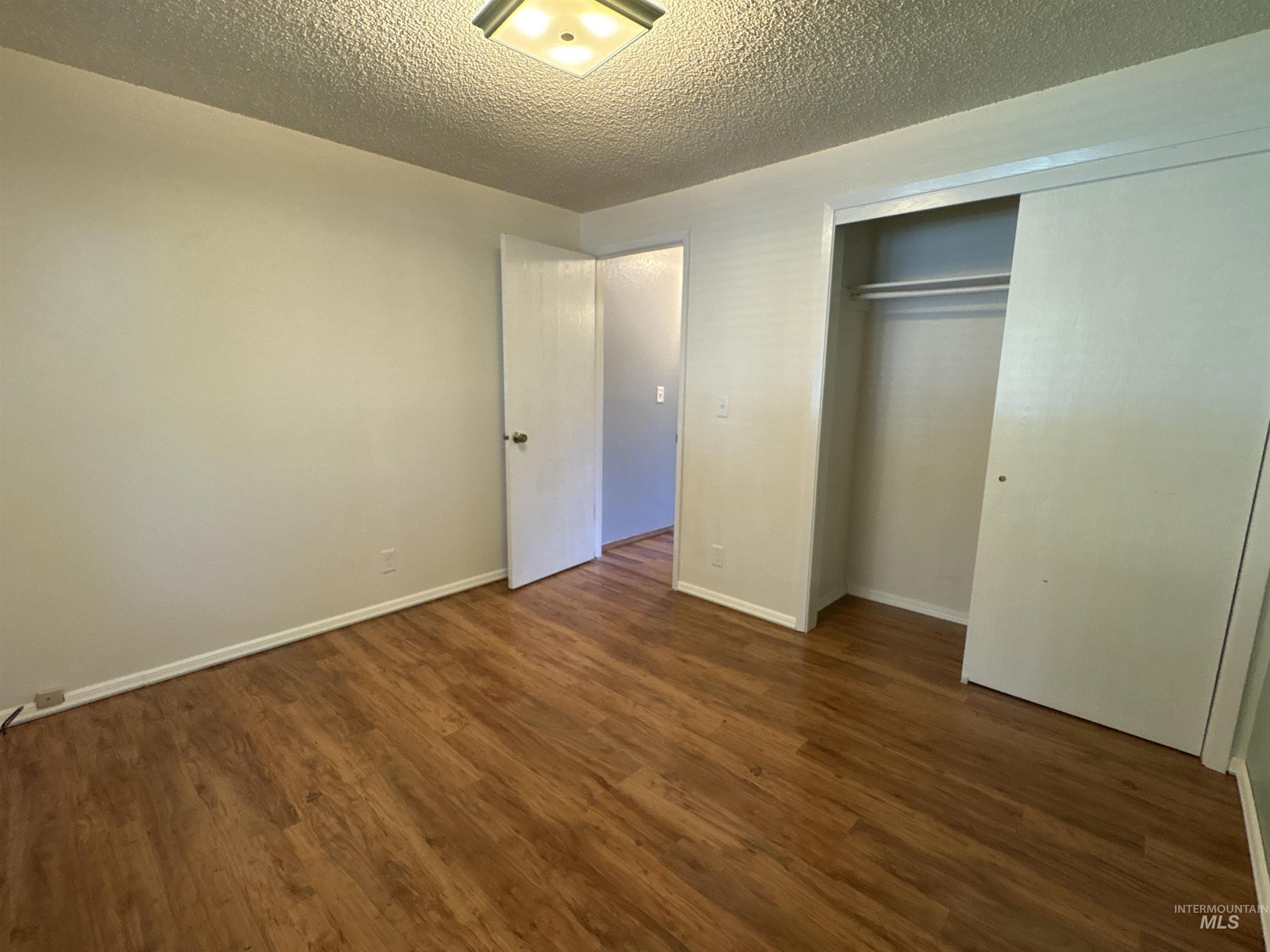 1220 E 9th N, Mountain Home, Idaho 83647-2319, 3 Bedrooms, 2 Bathrooms, Residential For Sale, Price $309,000, 98990946
