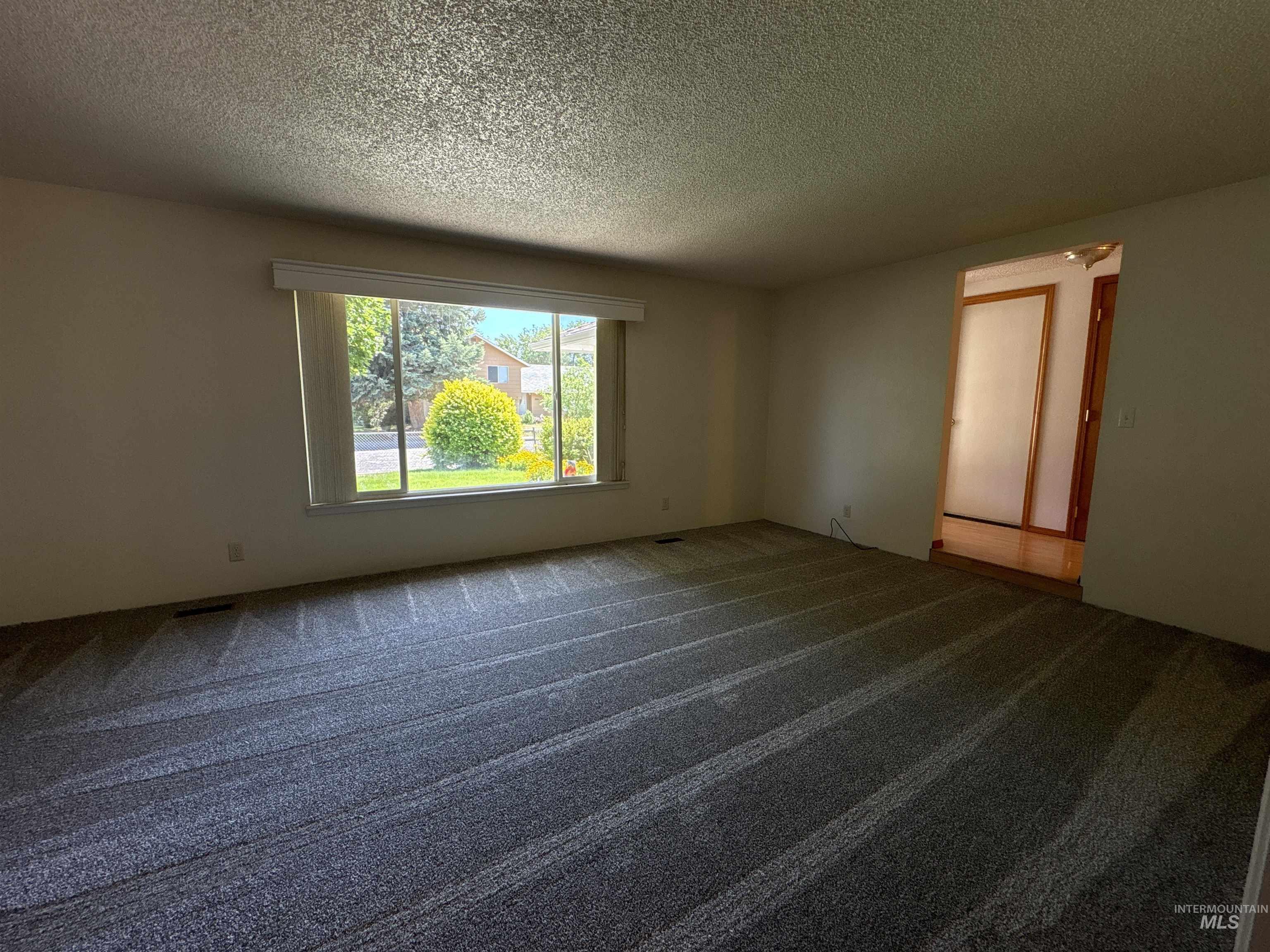 1220 E 9th N, Mountain Home, Idaho 83647-2319, 3 Bedrooms, 2 Bathrooms, Residential For Sale, Price $309,000, 98990946