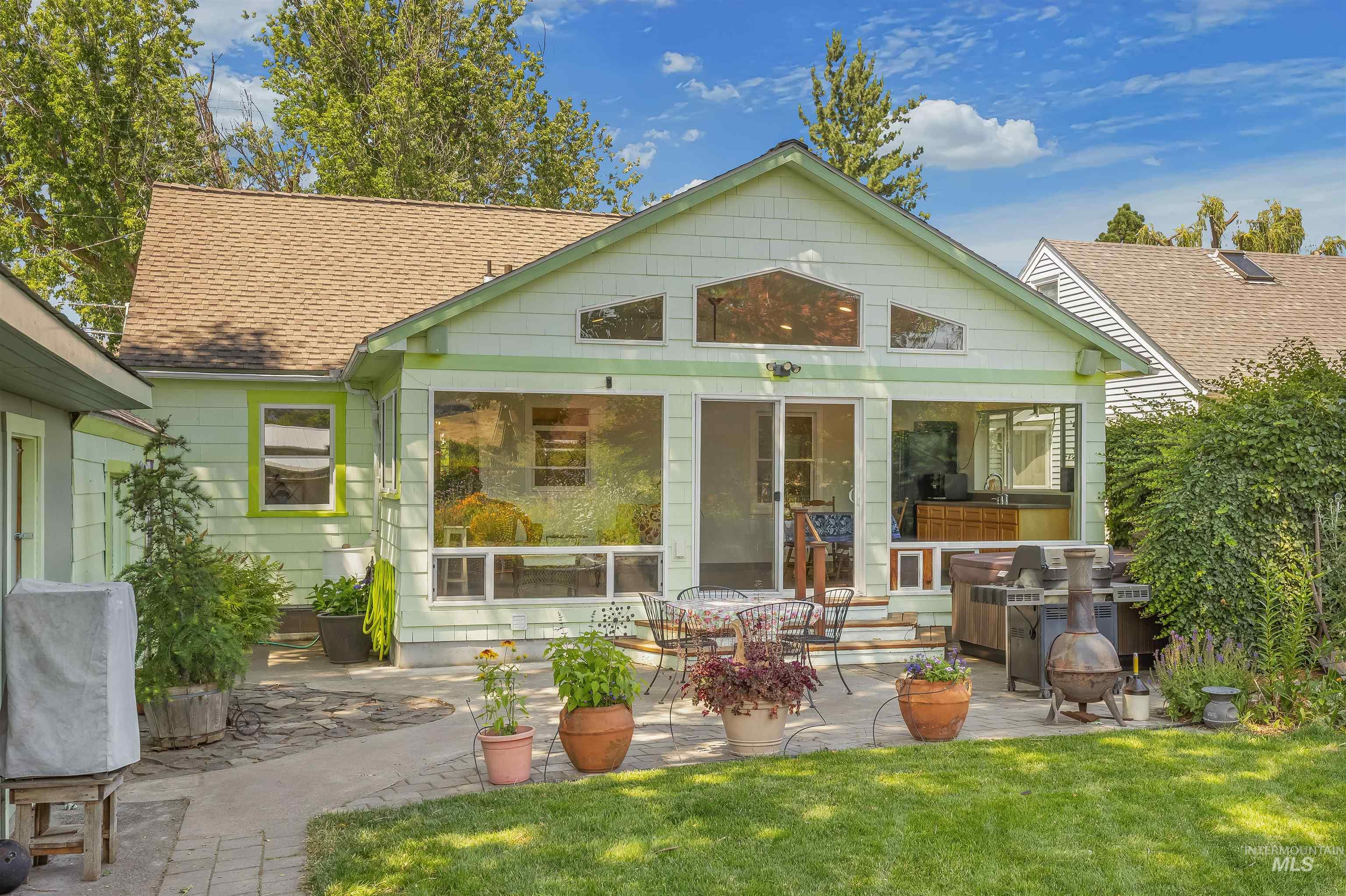 924 N Street, Lewiston, Idaho 83501, 3 Bedrooms, 1.5 Bathrooms, Residential For Sale, Price $384,999, 98990947