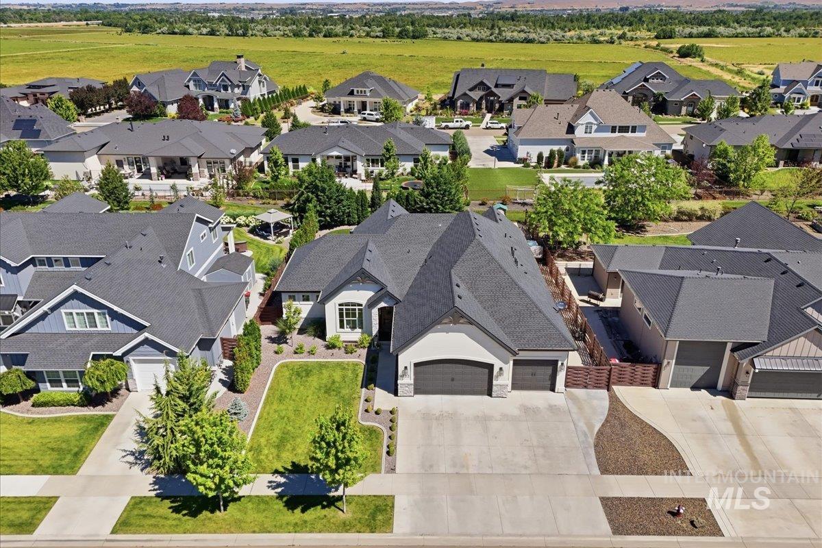 4522 W Sugar Tree Dr, Meridian, Idaho 83646, 5 Bedrooms, 3.5 Bathrooms, Residential For Sale, Price $1,445,000,MLS 98990958