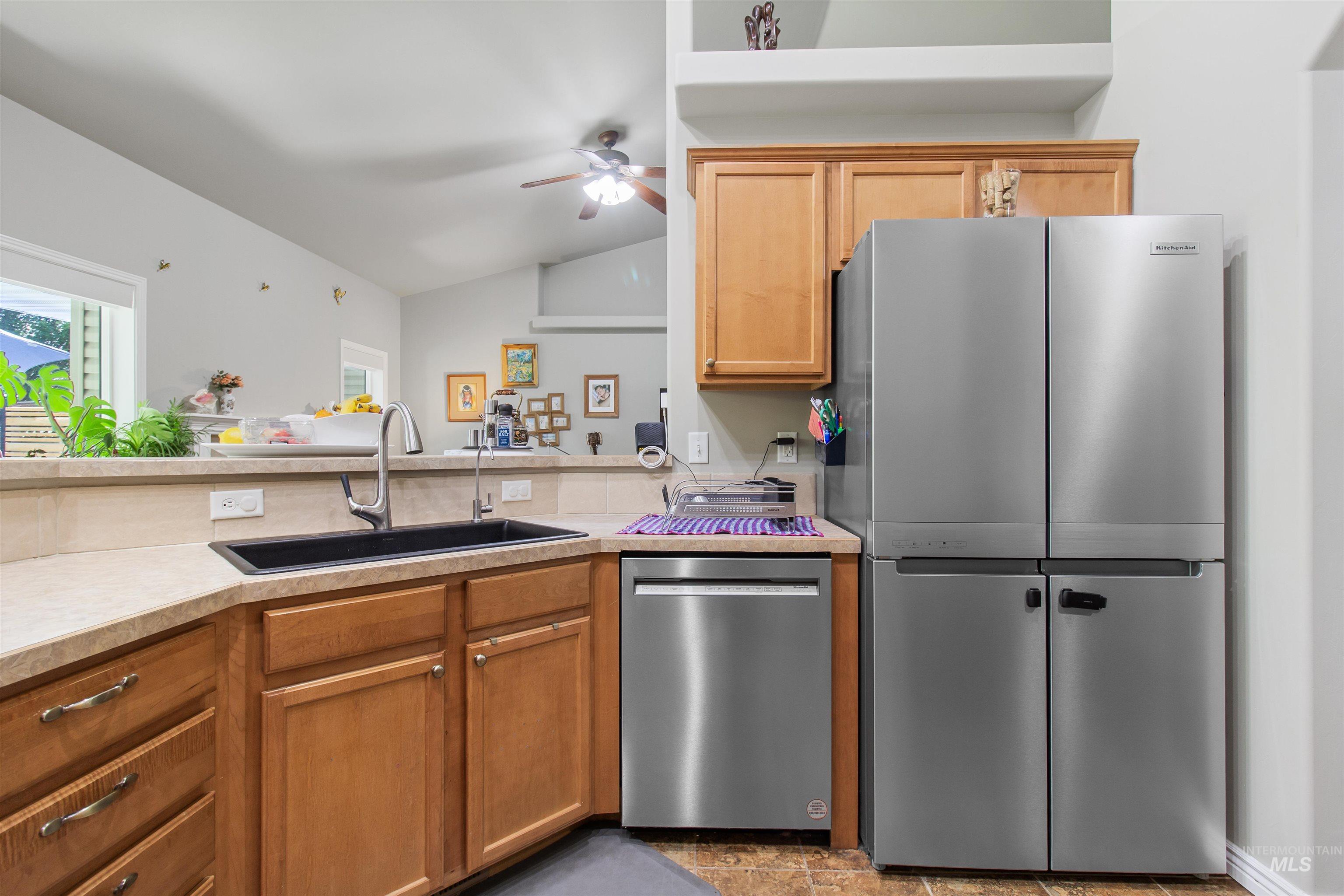 469 Shadetree Trail, Twin Falls, Idaho 83301, 4 Bedrooms, 2 Bathrooms, Residential For Sale, Price $455,000, 98990959