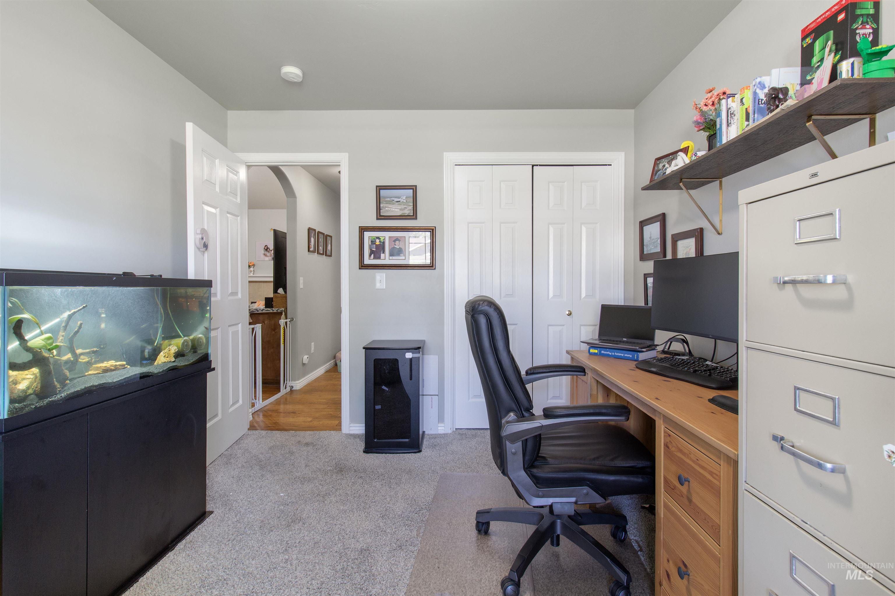 469 Shadetree Trail, Twin Falls, Idaho 83301, 4 Bedrooms, 2 Bathrooms, Residential For Sale, Price $455,000, 98990959