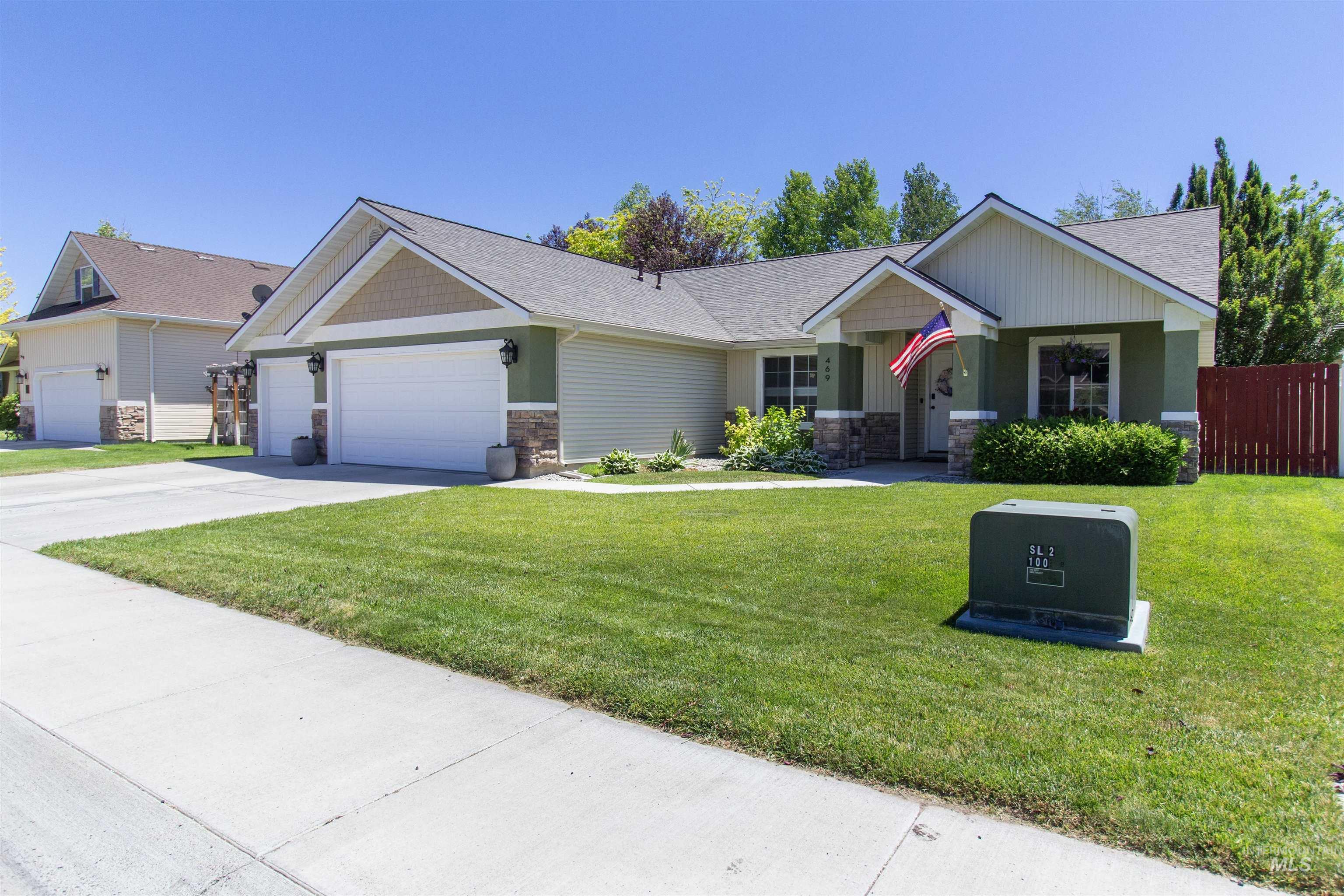 469 Shadetree Trail, Twin Falls, Idaho 83301, 4 Bedrooms, 2 Bathrooms, Residential For Sale, Price $455,000, 98990959