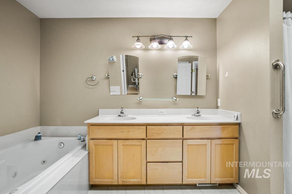 1837 W Merganzer Dr, Meridian, Idaho 83642-6179, 4 Bedrooms, 2.5 Bathrooms, Residential For Sale, Price $570,000, 98990960