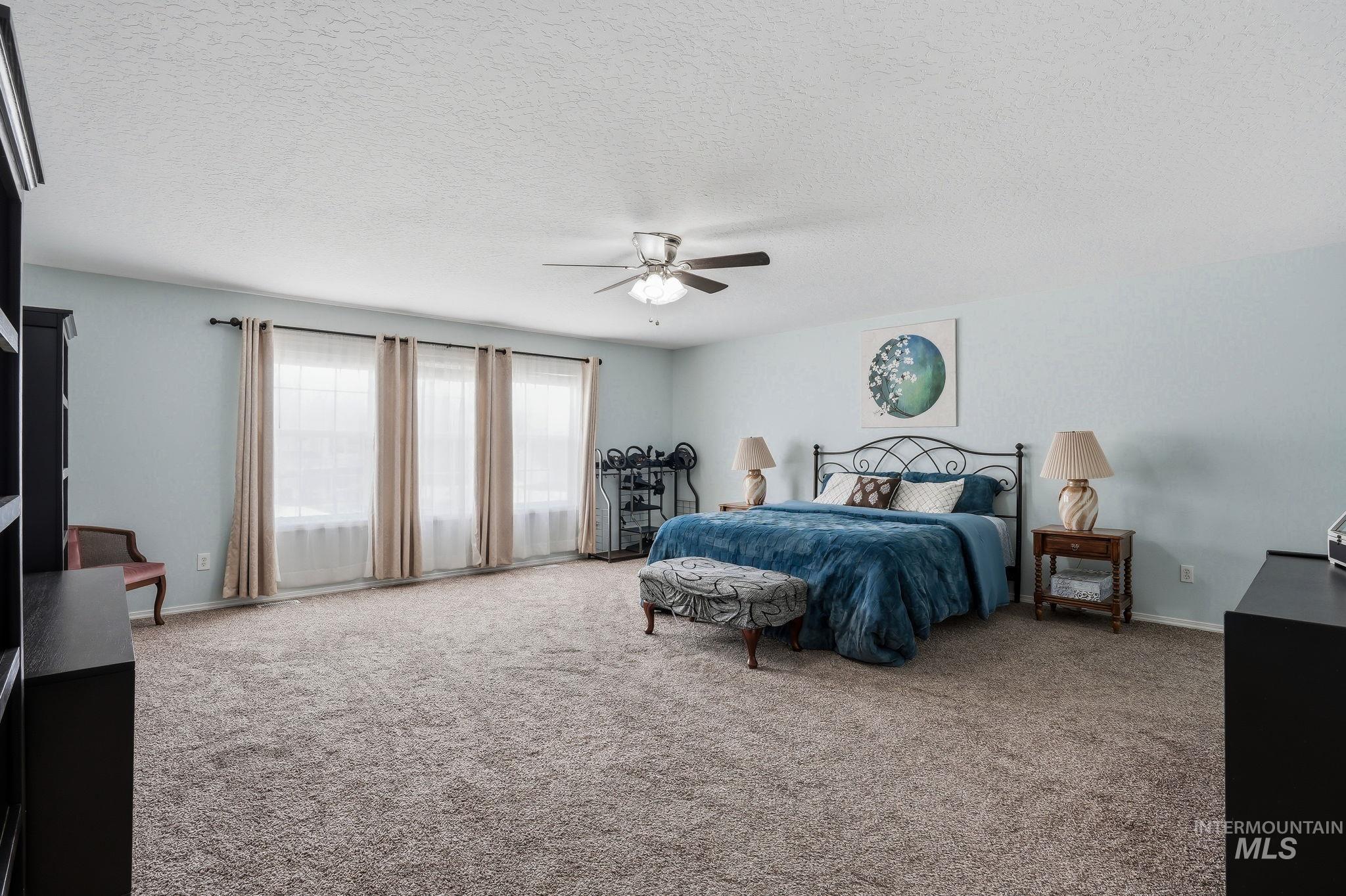 2251 N Baywing Hawk Pl, Kuna, Idaho 83634, 5 Bedrooms, 2.5 Bathrooms, Residential For Sale, Price $515,000, 98990961