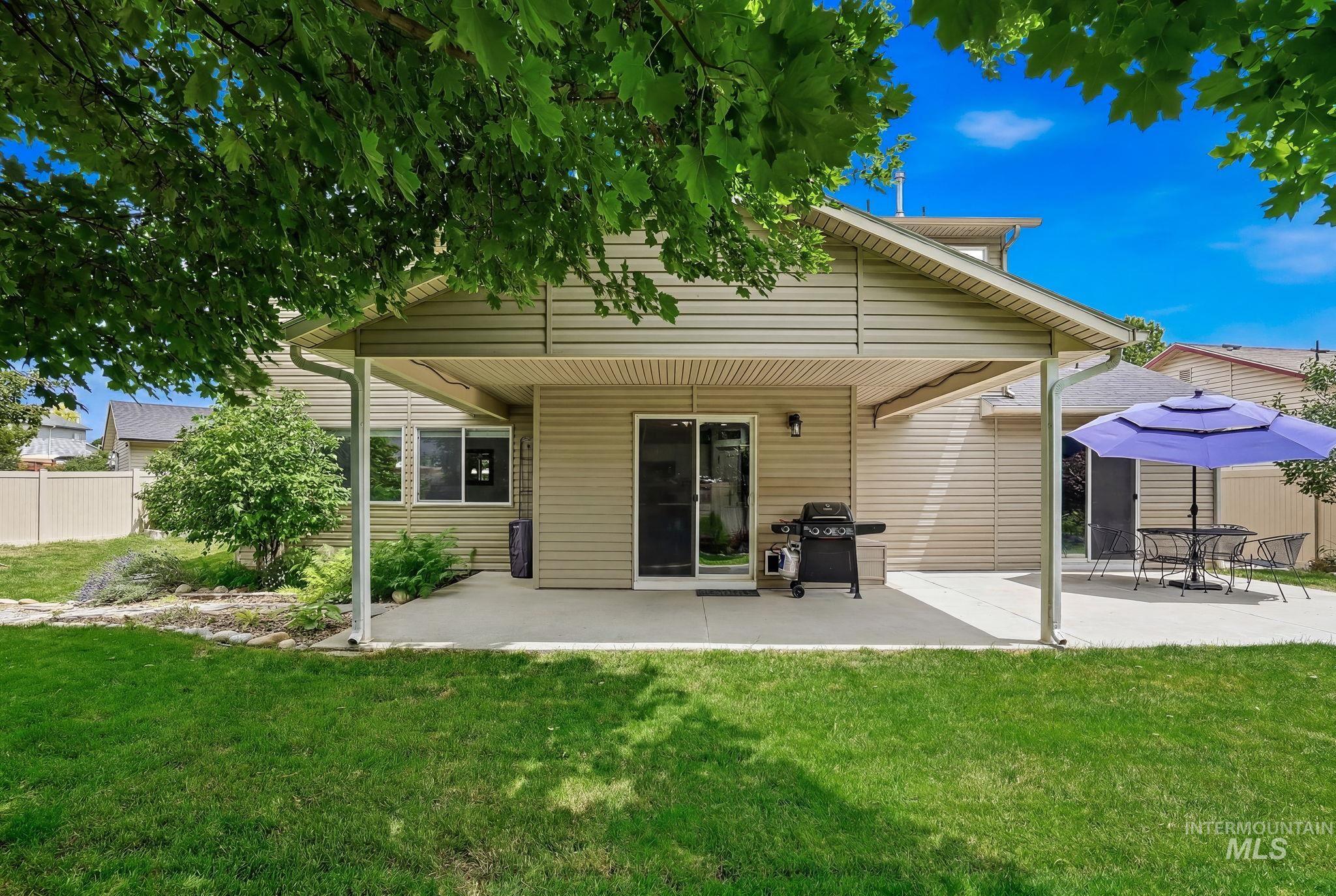 2251 N Baywing Hawk Pl, Kuna, Idaho 83634, 5 Bedrooms, 2.5 Bathrooms, Residential For Sale, Price $515,000, 98990961