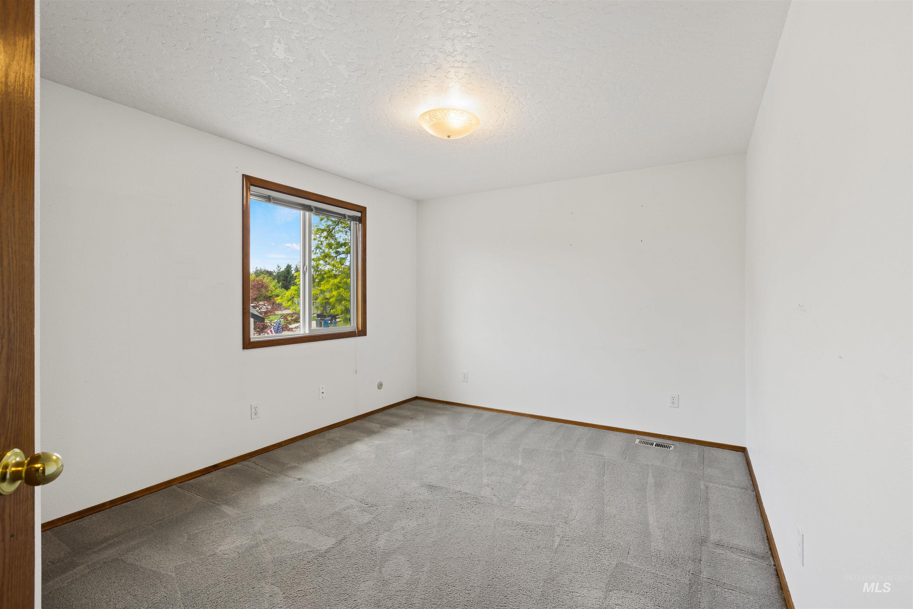 2920 Myrtlewood Way, Nampa, Idaho 83686, 4 Bedrooms, 3 Bathrooms, Residential For Sale, Price $430,000, 98990962