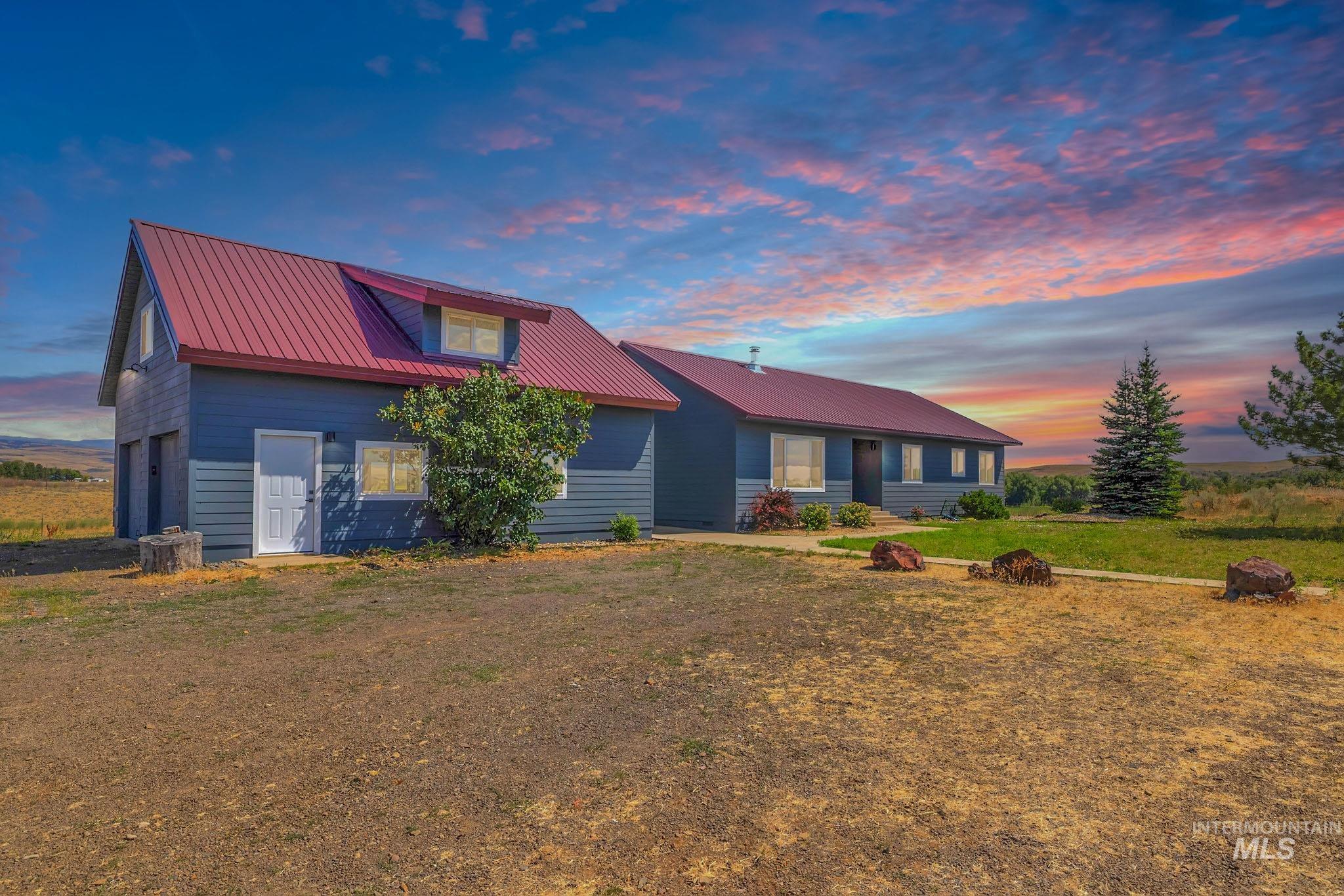 1070 W Indian Valley Rd, Indian Valley, Idaho 83632, 4 Bedrooms, 3 Bathrooms, Residential For Sale, Price $549,000, 98990963