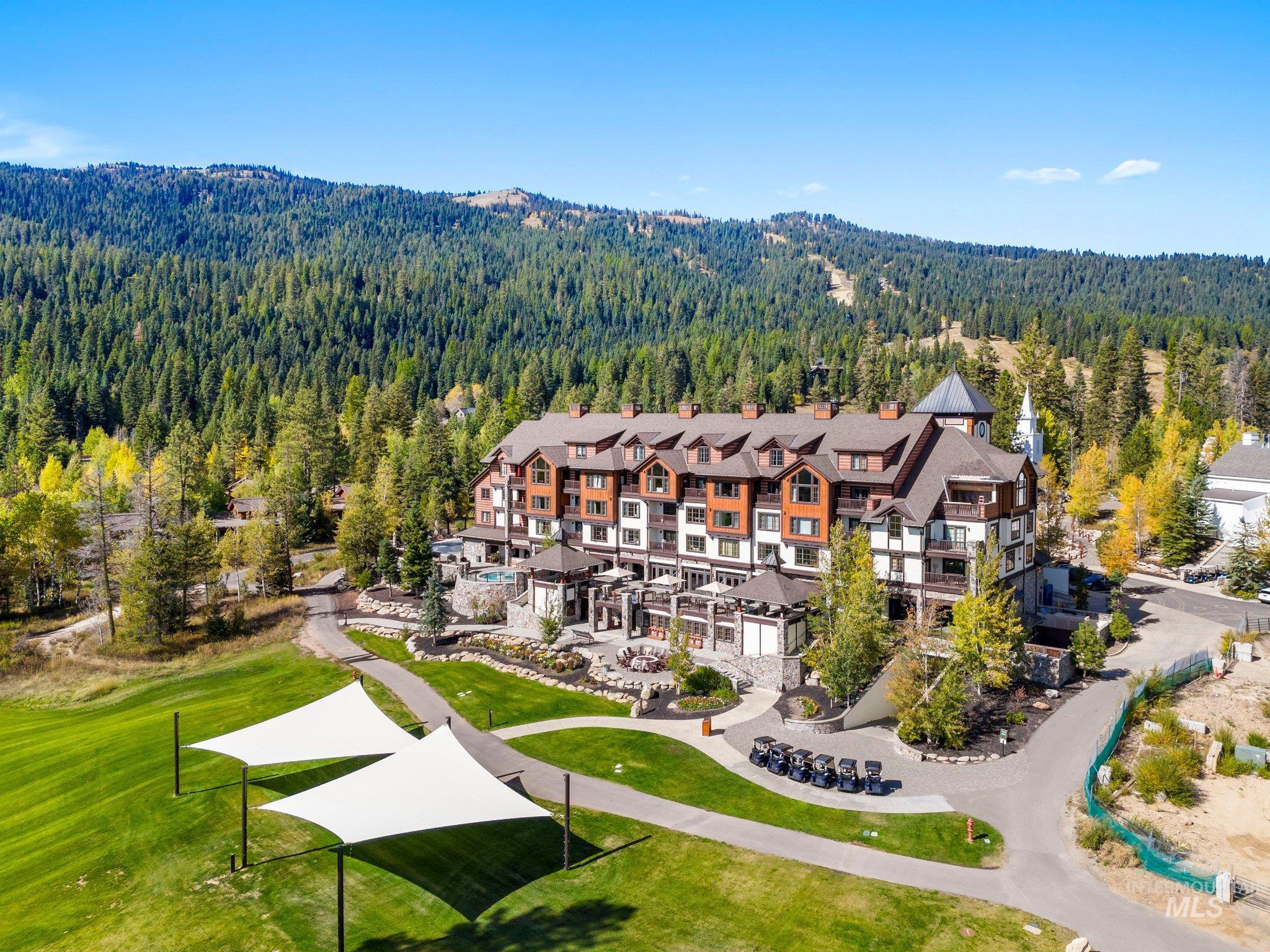 2067 West Mountain Road, Donnelly, Idaho 83615, 4 Bedrooms, 4.5 Bathrooms, Residential For Sale, Price $5,556,000, 98990964